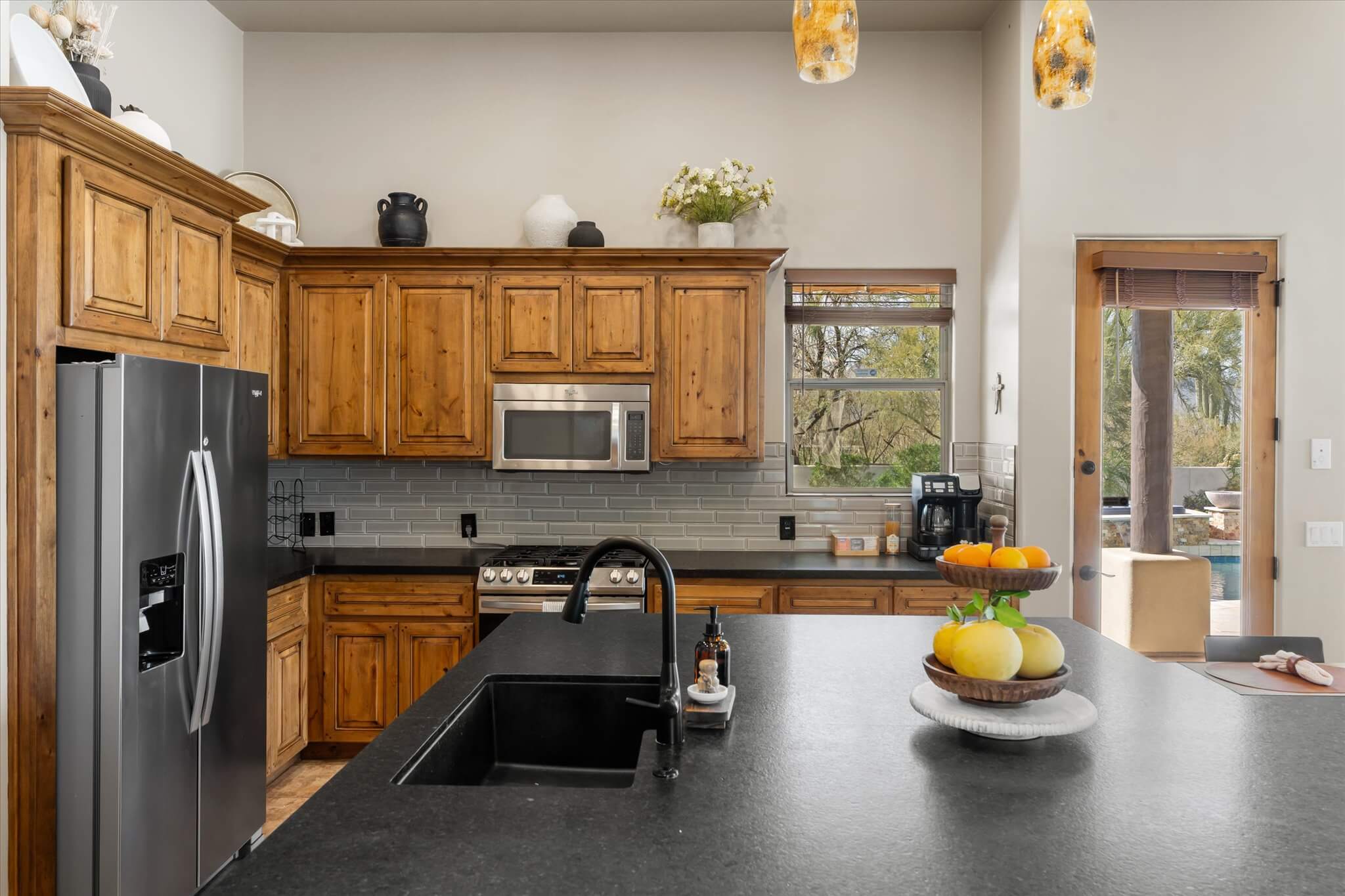 Chef's Kitchen & High End Appliances