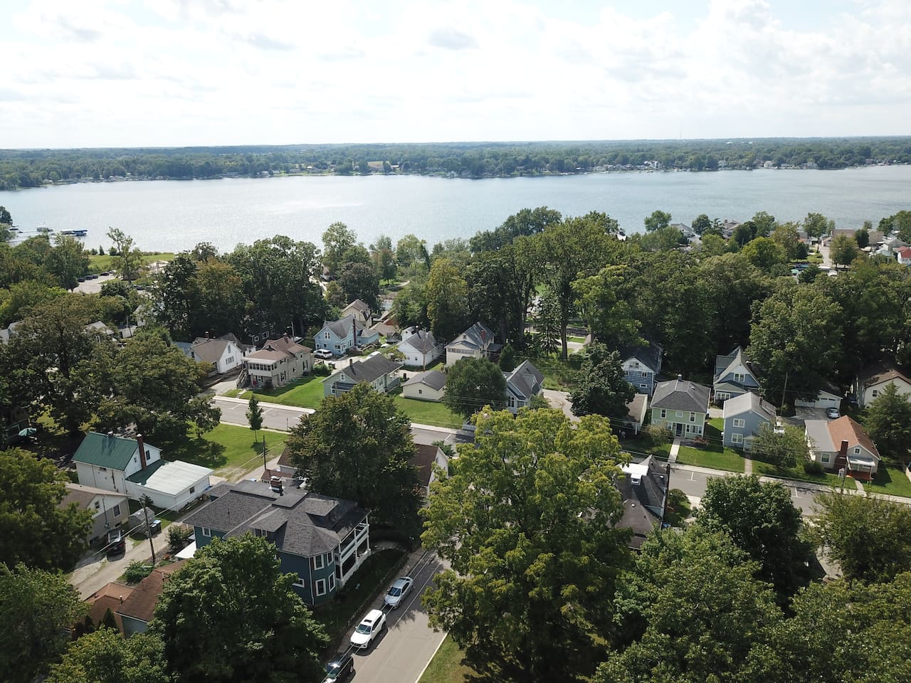 Wanderer's Rest is centrally located less than a half mile to Village at Winona, Grace College, Winona Lake, Limitless Park and Trail System.