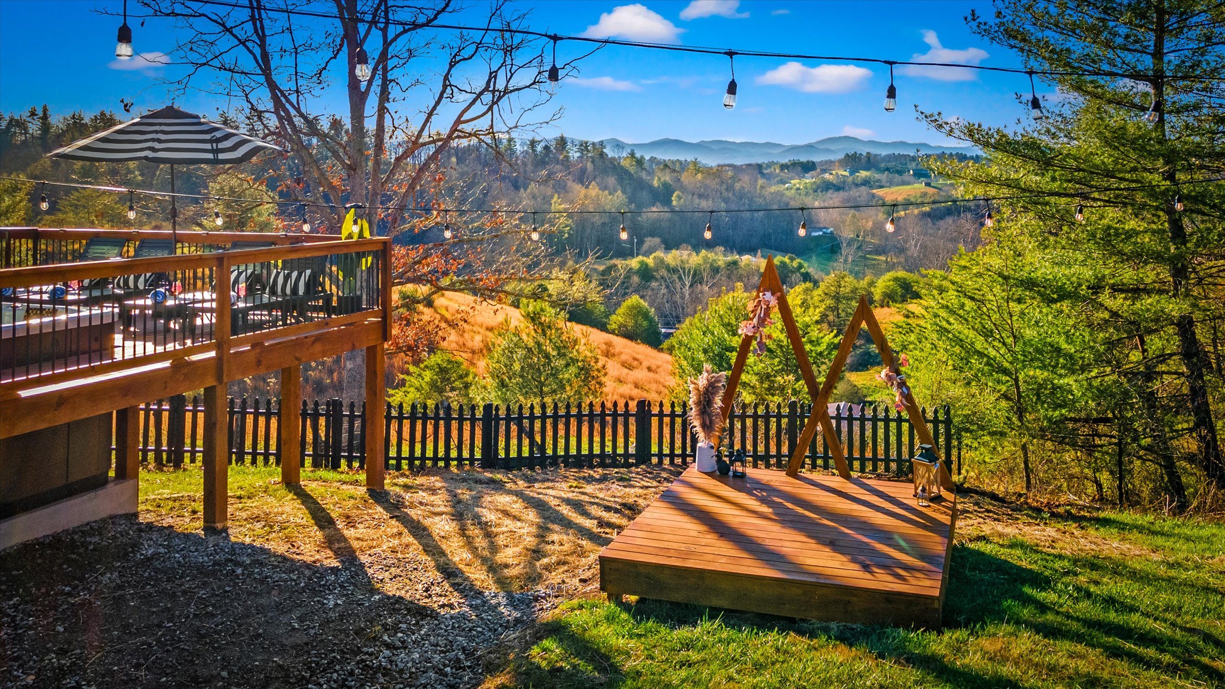 {Events} Soak in sweeping Blue Ridge views from expansive decks and a charming ceremony platform. Ideal for micro-weddings, golden hour moments, or peaceful mornings, this outdoor space offers a stunning, nature-filled backdrop for any occasion.