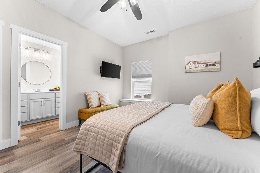 Lower level King bedroom with ensuite bathroom