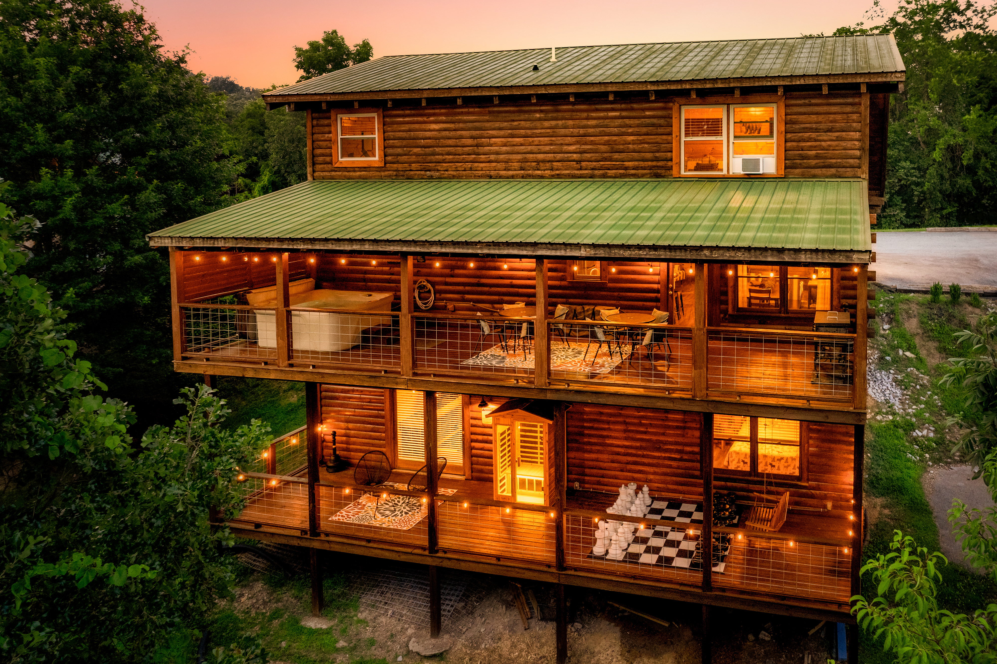 The Cardinal's Roost — Pigeon Forge, TN — vacation rental