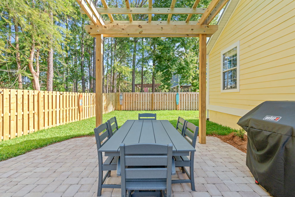 Outside Table/Grill