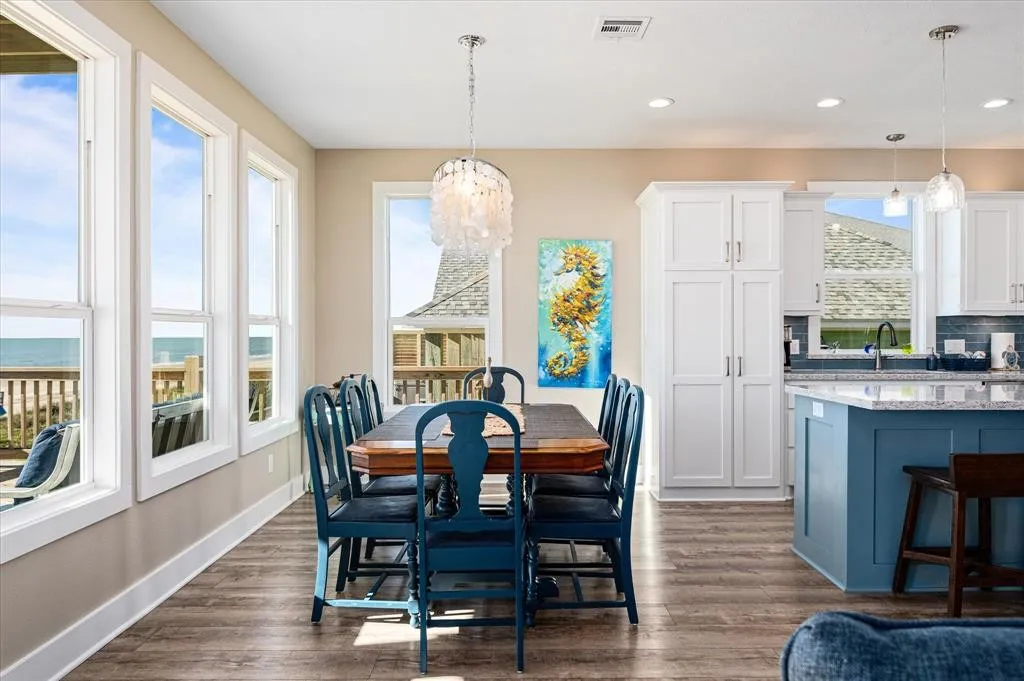 9850b27c62c14298bd02f1cb3b759920 | Beachhouse | Texas | TX | Vacation Homes | Galveston | Crystal Beach | Kokomo | Breezy Days | Beachfront Elegance | Sunrise Serenity | Southern Sands Property Management, LLC