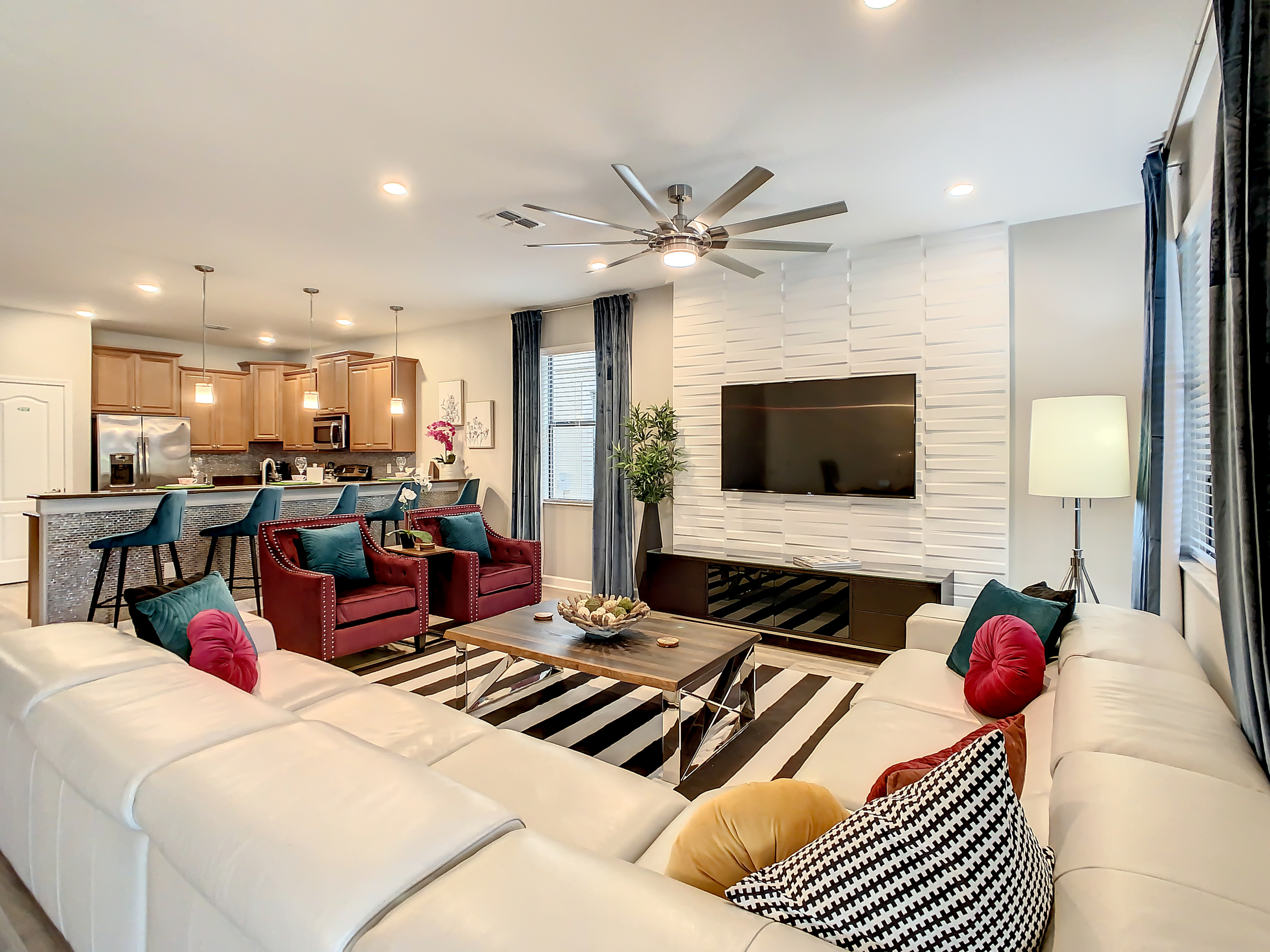 Watch Large Screen TV