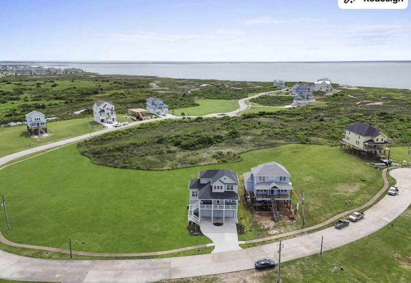 98aca74db09b4091b1eebcb45bc3c3a5 | Beachhouse | Texas | TX | Vacation Homes | Galveston | Crystal Beach | Kokomo | Breezy Days | Beachfront Elegance | Sunrise Serenity | Southern Sands Property Management, LLC
