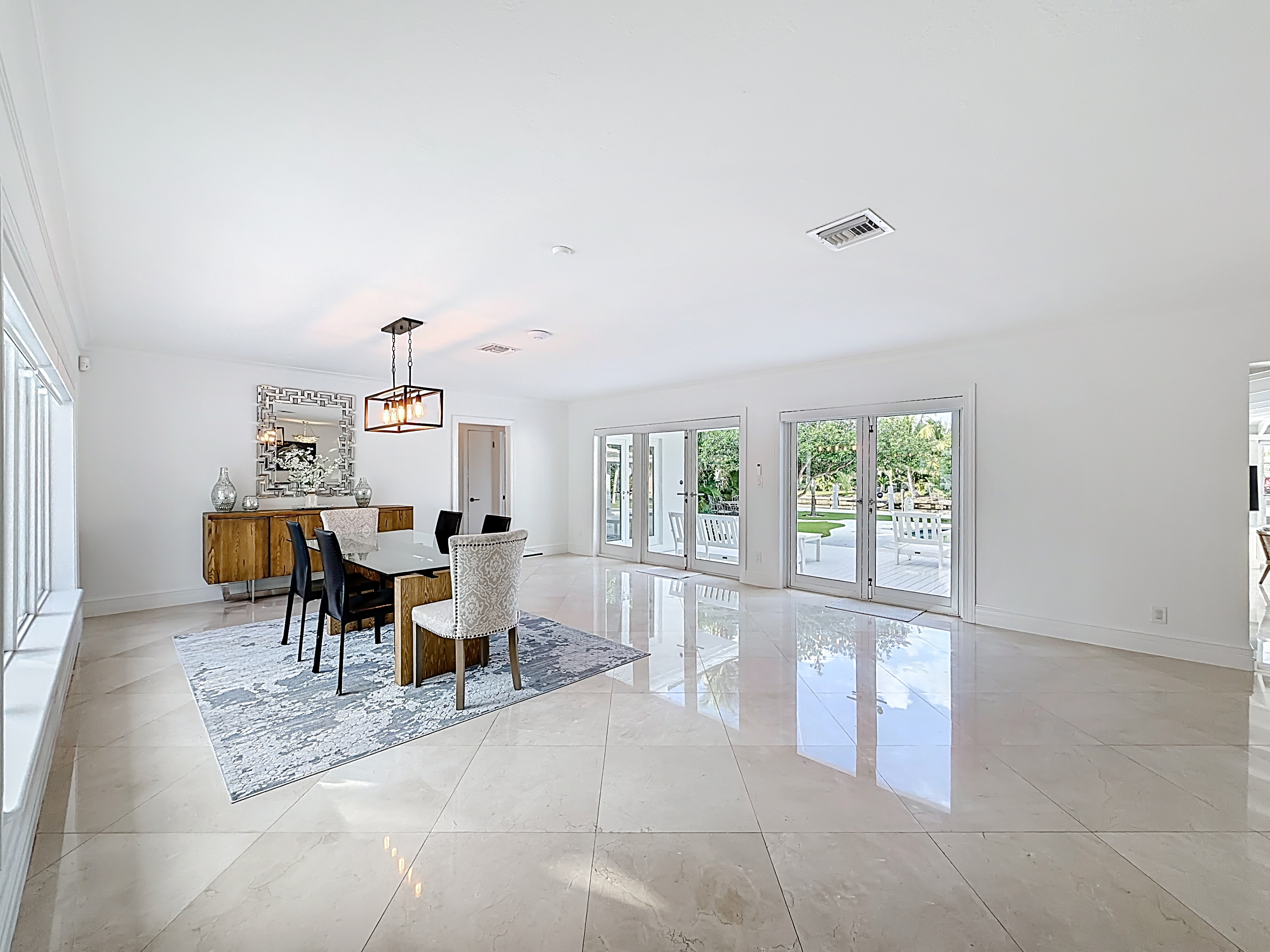 Large dining room table with a great open space. 