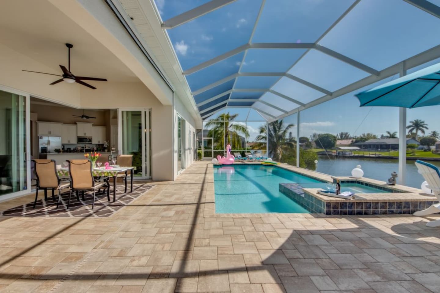 Villa Blissful Bay - Spacious Lanai and Pool area