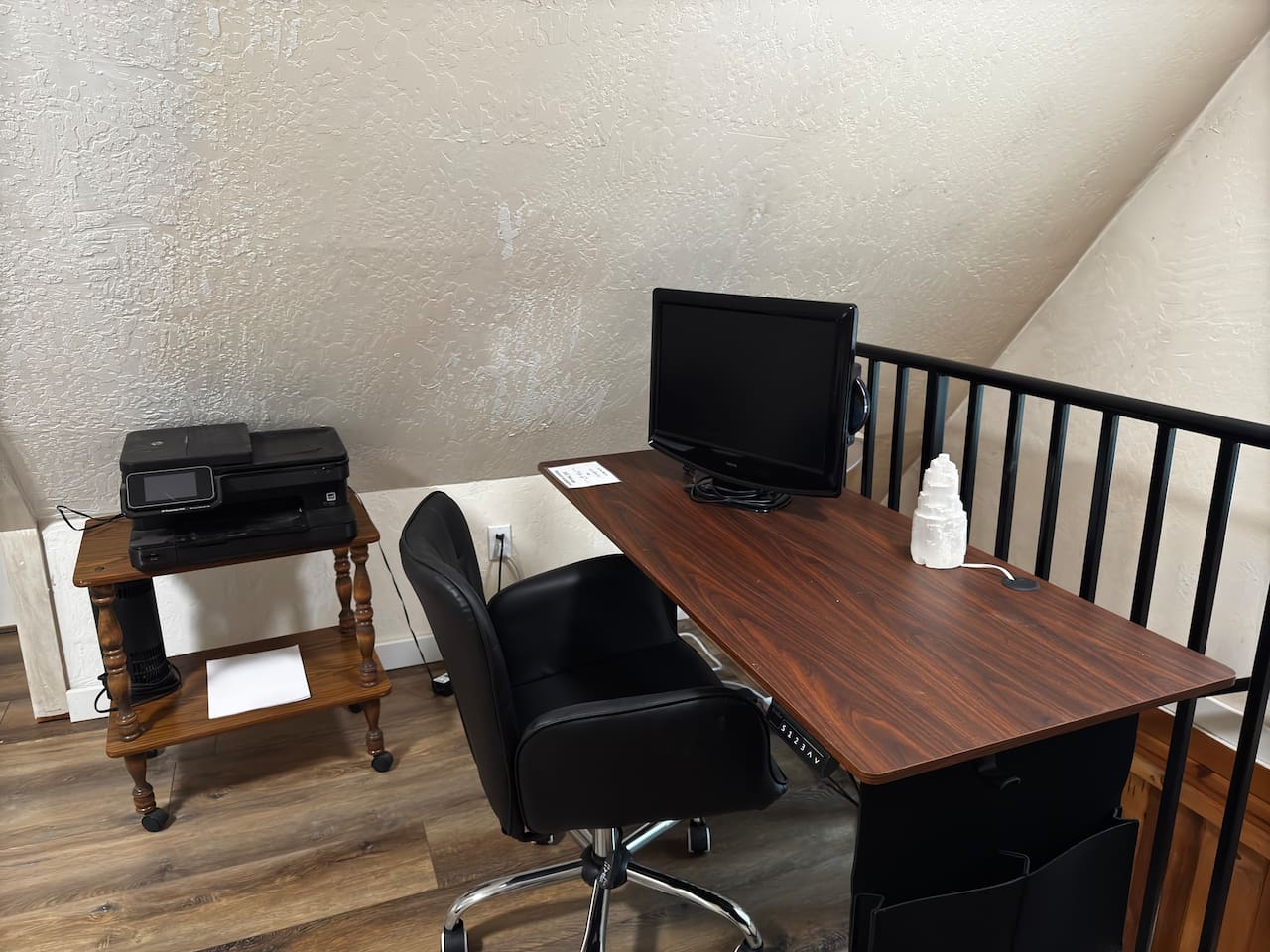 Work while you play (if you have to!) Print lift tickets, boarding passes and more. Enjoy the standing desk and view of the trees as you take advantage of your company's "work from anywhere" policy.