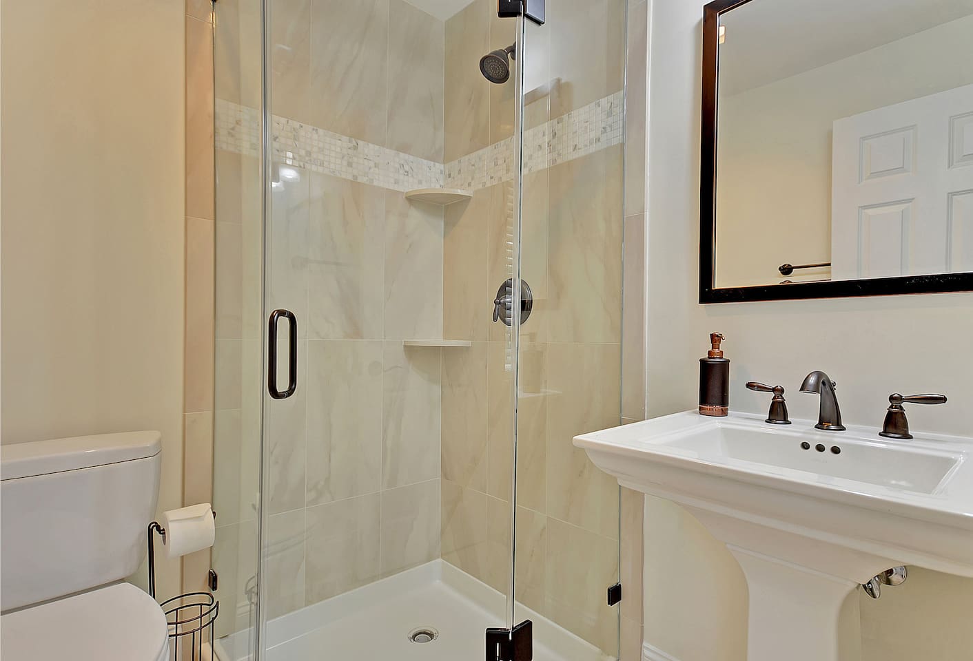 Second bathroom next to Bedrooms 3 and 4