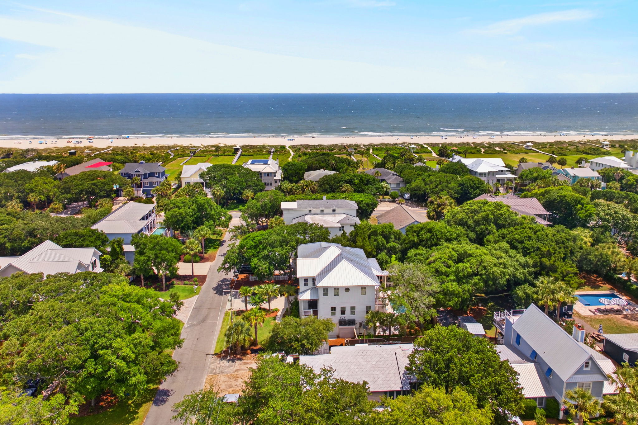 proximity to beach, 3 minute walk | Palms Paradise | 3 29th Ave Isle of Palms, SC | IOP Escapes