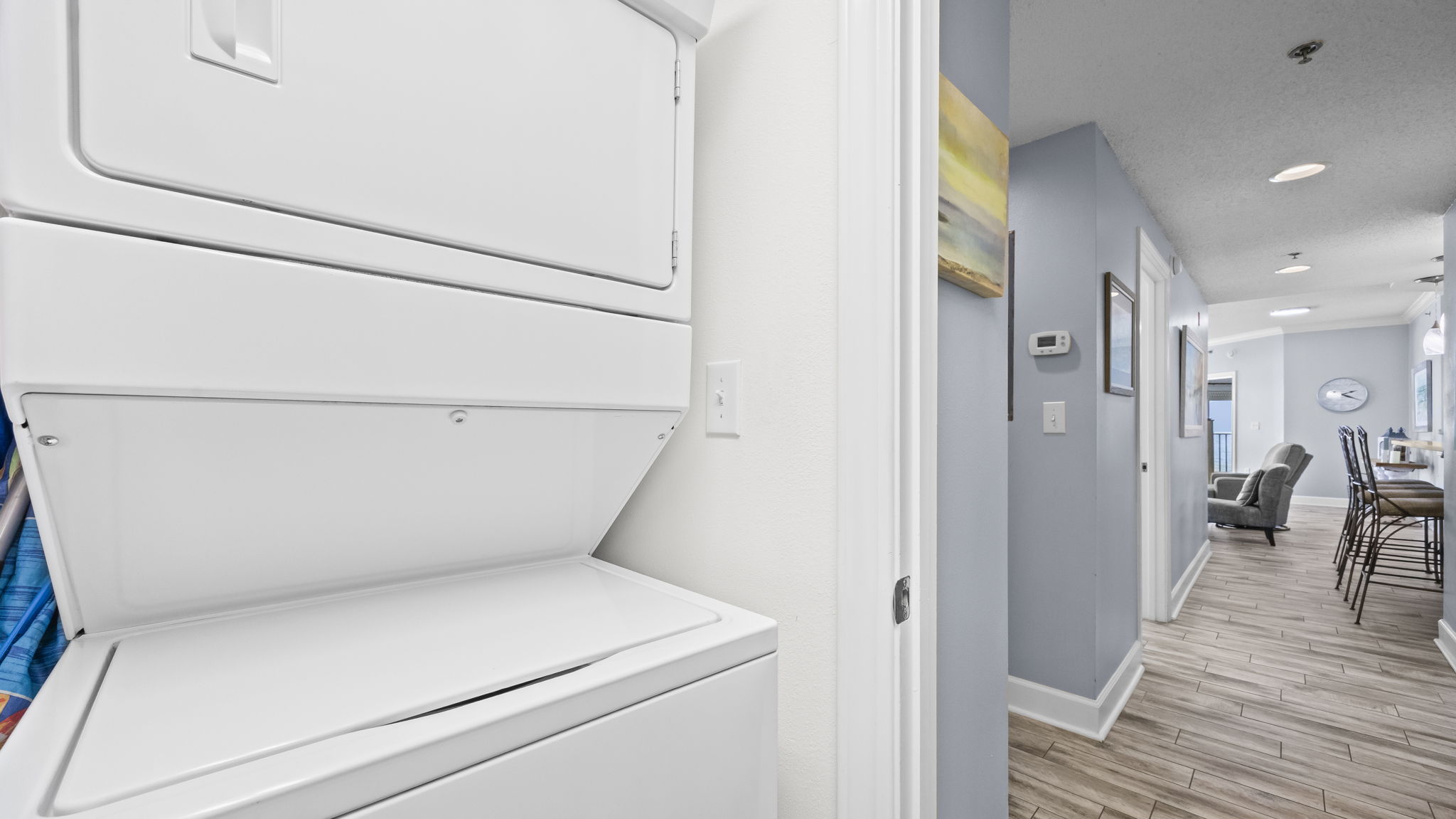 Stackable washer/dryer