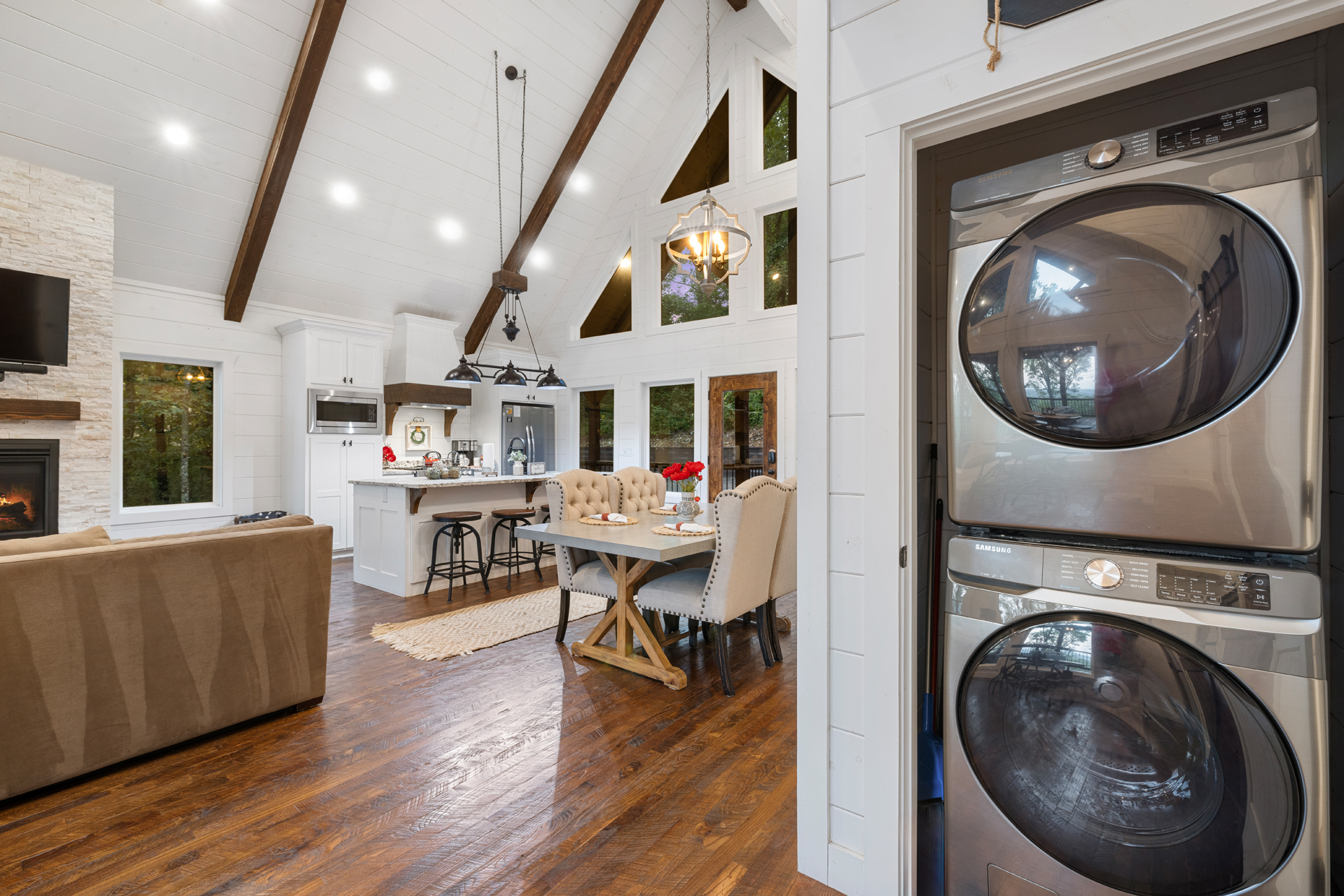 Convenient in-cabin washer and dryer for a comfortable extended stay