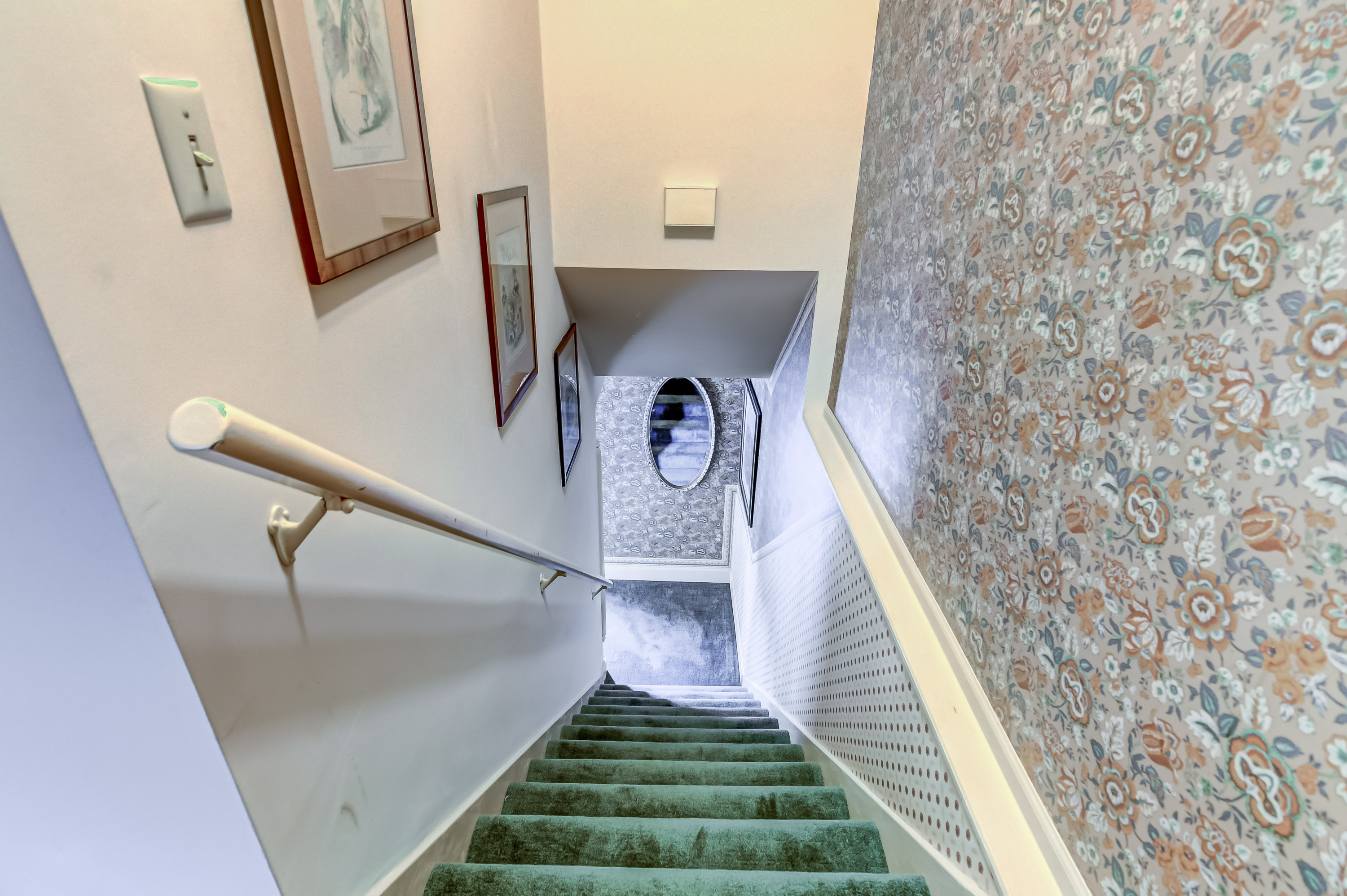 The Bressmer Carriage House - Staircase