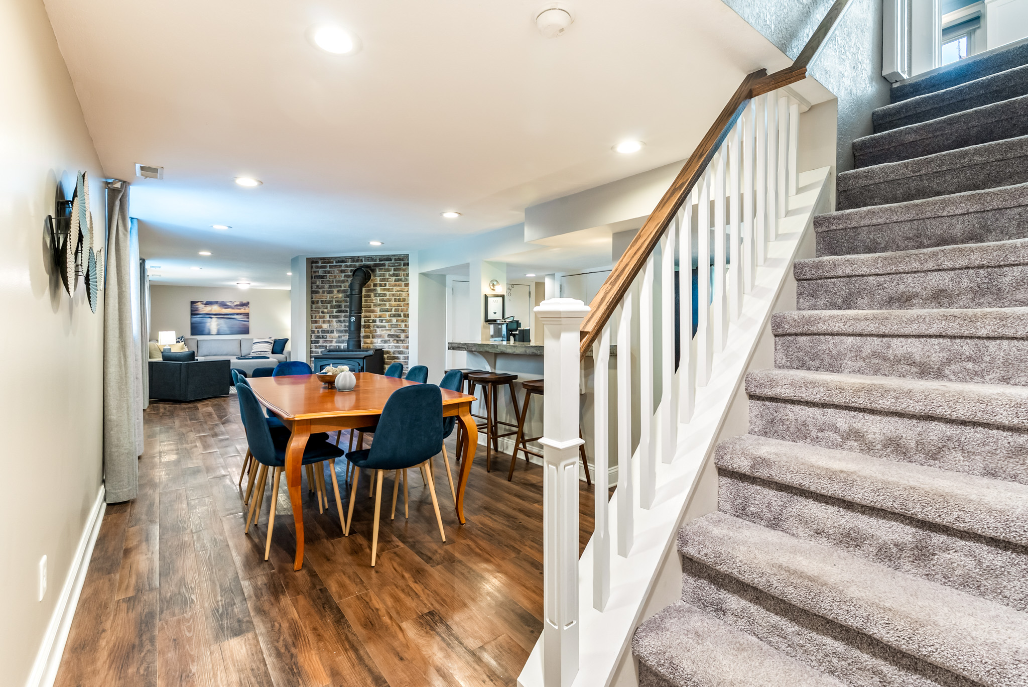 Perfect for multi-family groups! This view highlights the inner connection between levels, showing how easily everyone can gather together upstairs while maintaining total privacy downstairs when it's time to sleep.