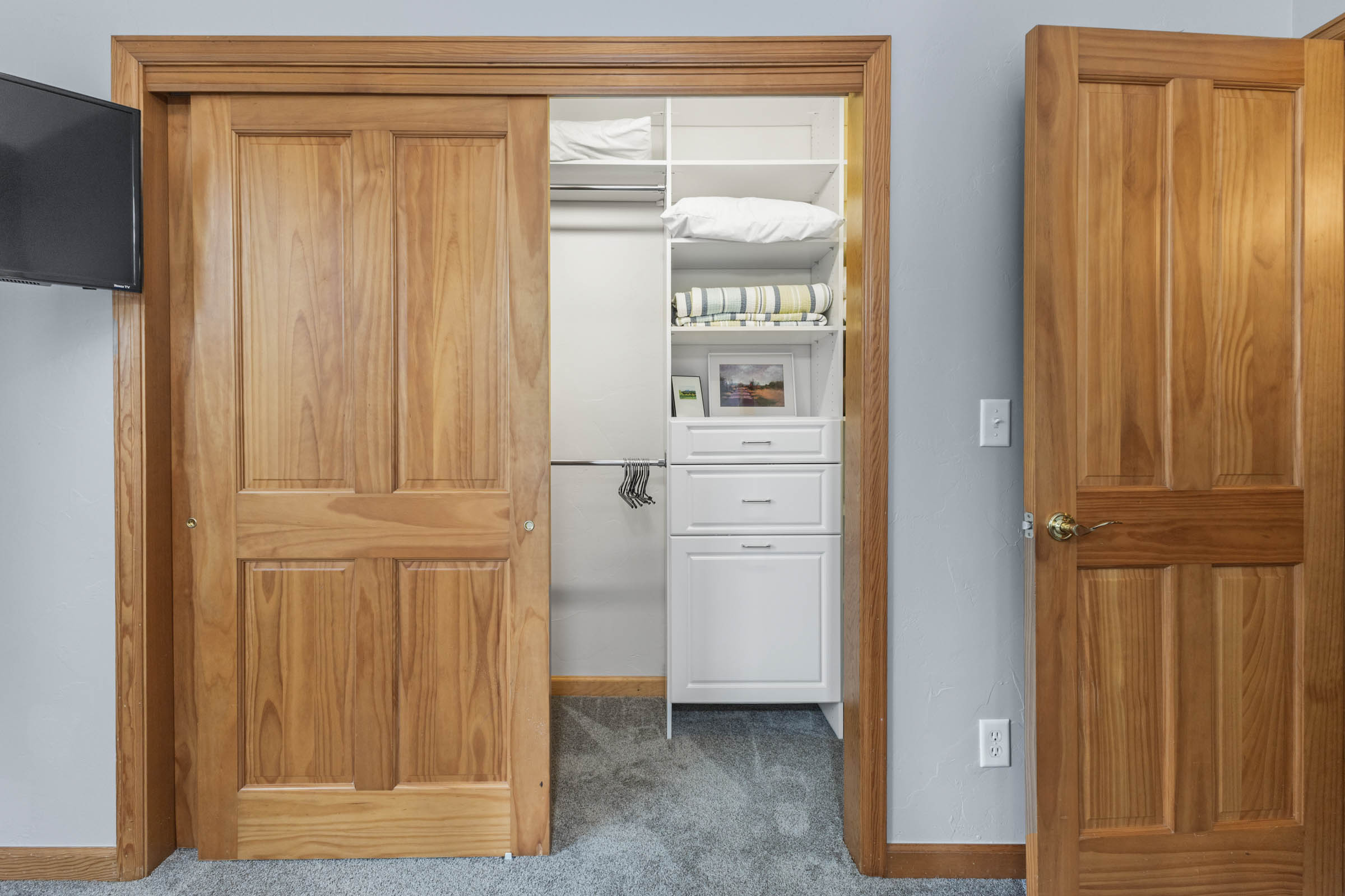 Ensuite Bedroom 1 Walk in Closet