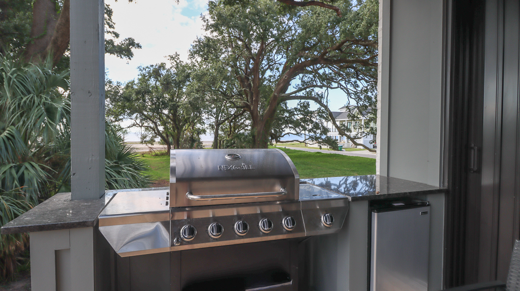 Another Grill and Mini Fridge with Beach and Ocean in the Background
