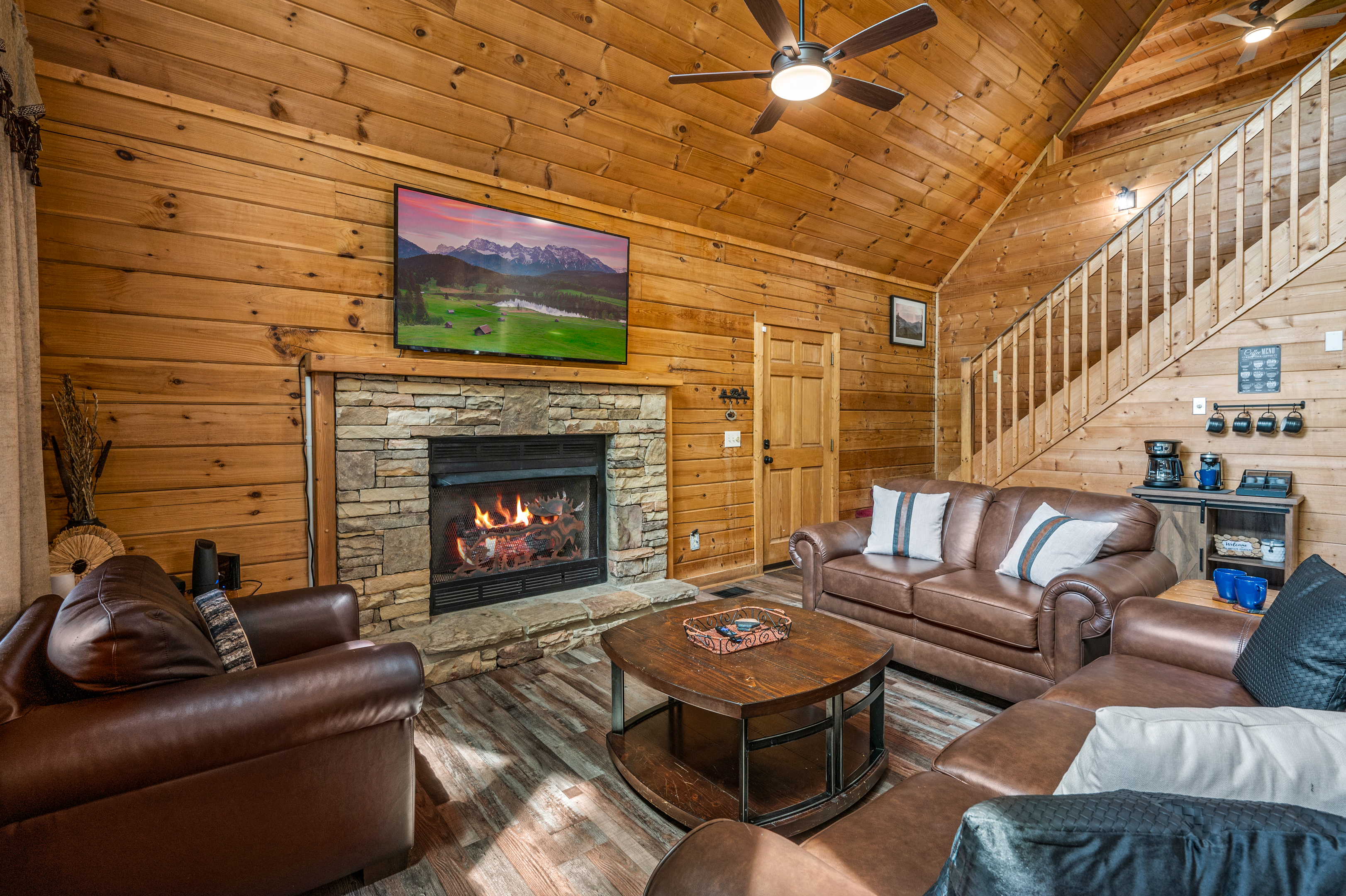 Everyone has a place to sit and enjoy the conversation!