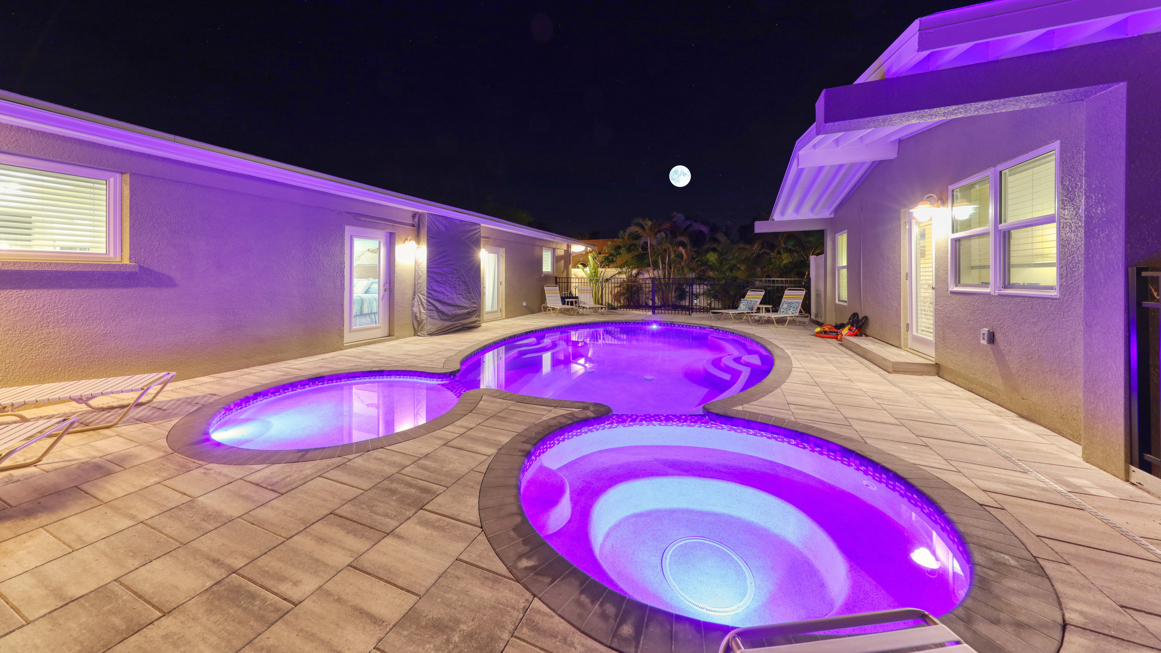 AMI Beach Lagoon Resort (All 3 Suites) — Anna Maria, FL — vacation rental