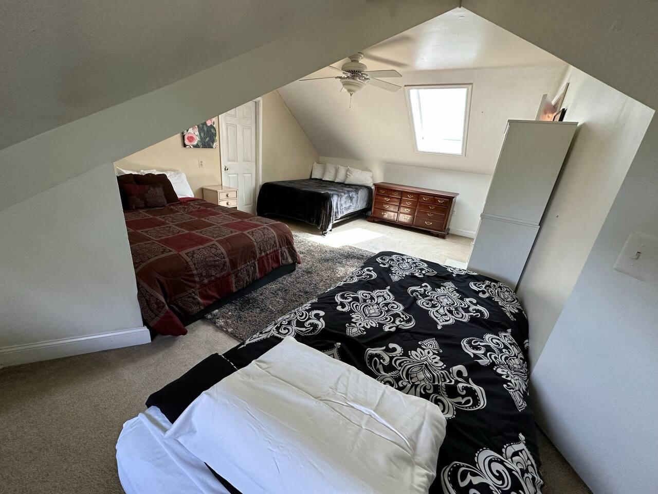 BedRoom 7 (BR7) 2 Queen beds and 2 single beds
