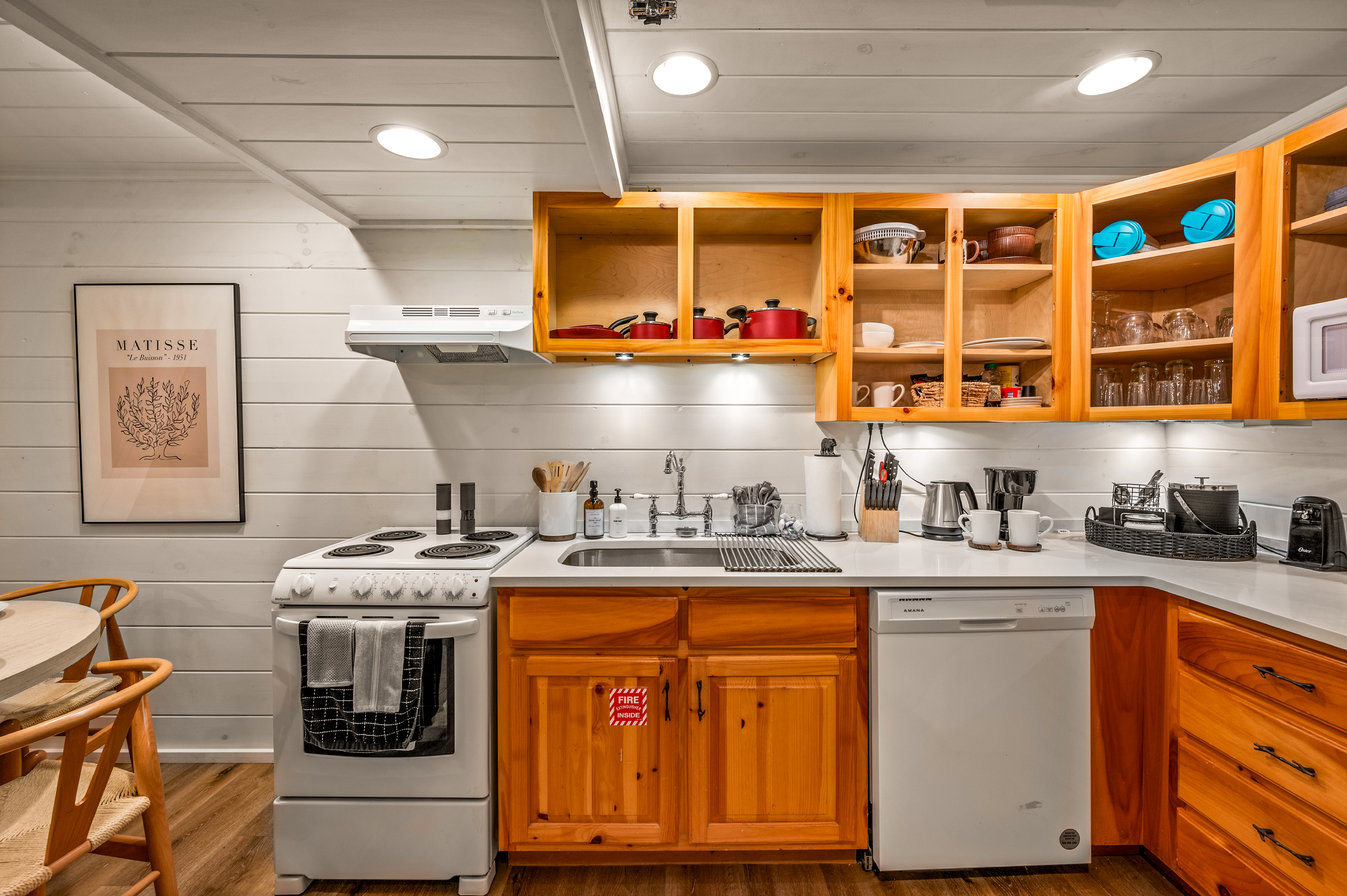 Fully Stocked Kitchen