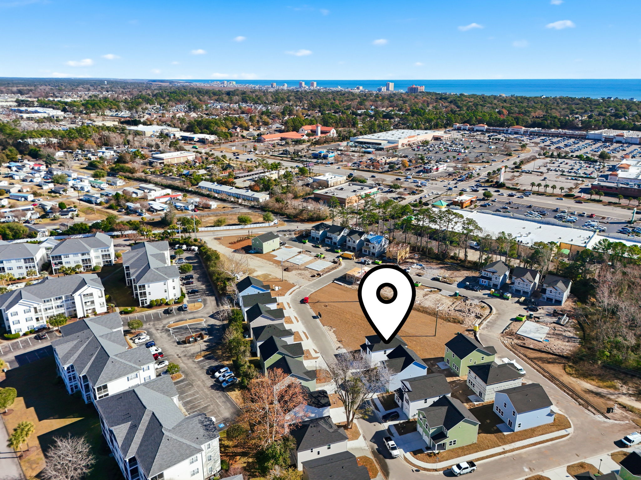 Located 1/4 mile from the intracoastal, 1/3 miles from the North Myrtle oceanfront and walking distance to Main Street, Starbucks and more.