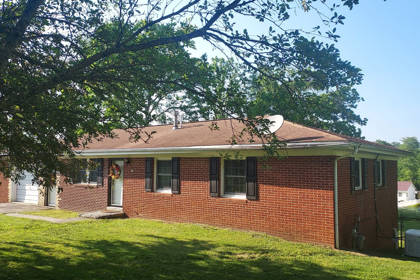 Relax under two front-yard crab apple trees in this quiet, established neighborhood. A whole-house Generac generator ensures backup power, and Park Ave is known for its charm, long-time residents, and walkable access to many shops and restaurants.