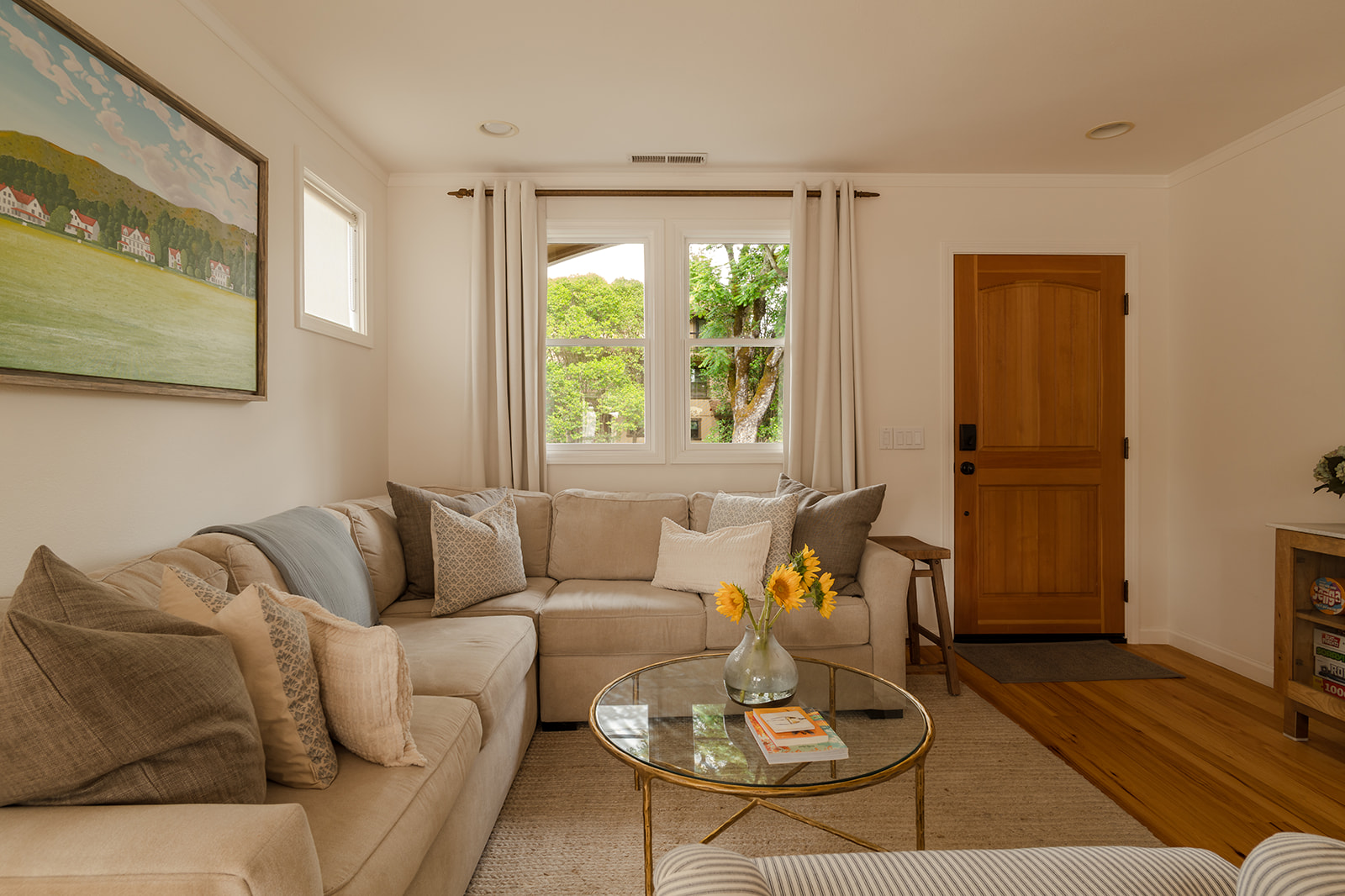Living room w/ sleeper sofa