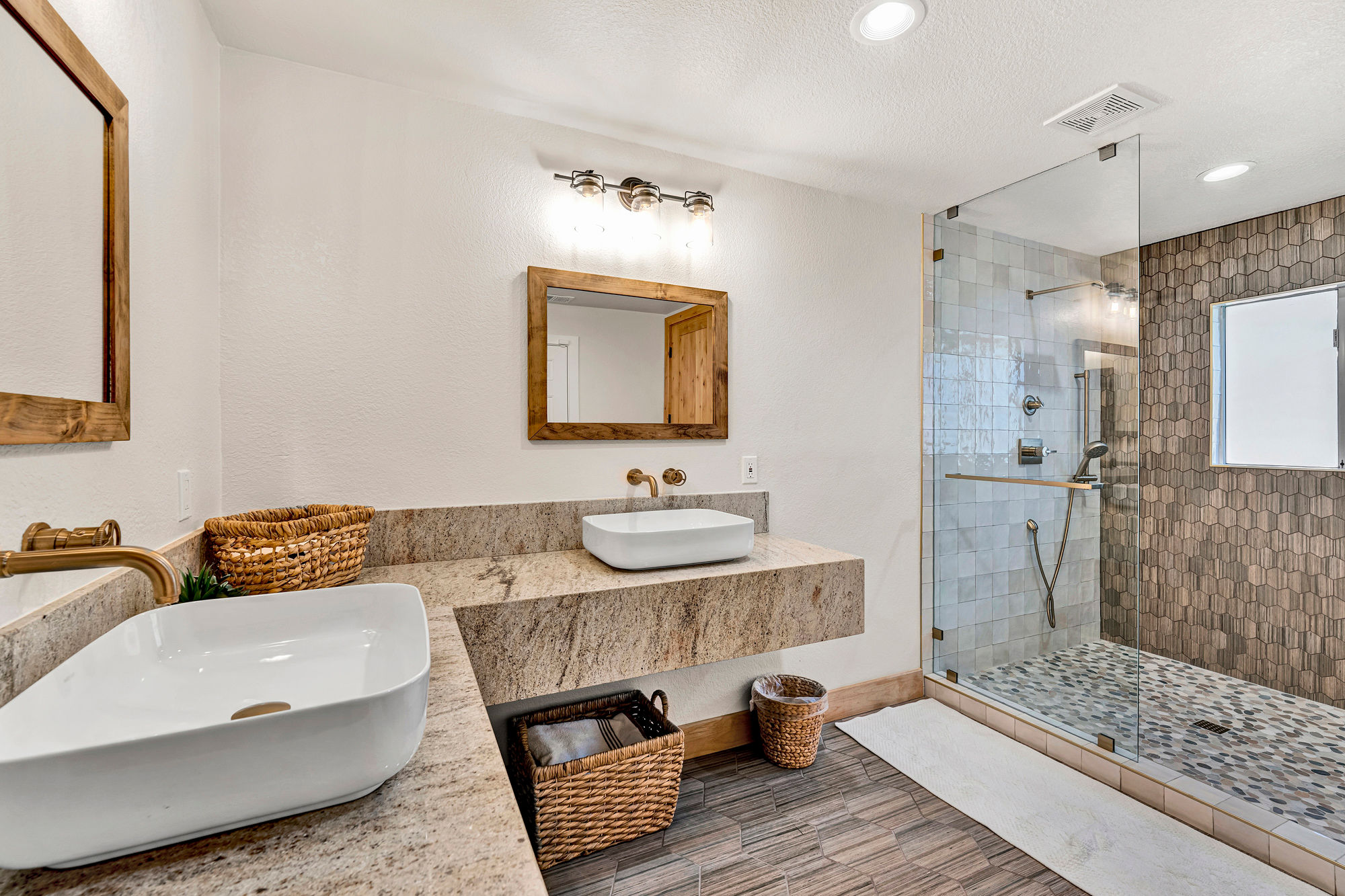 Junior Suite Bathroom