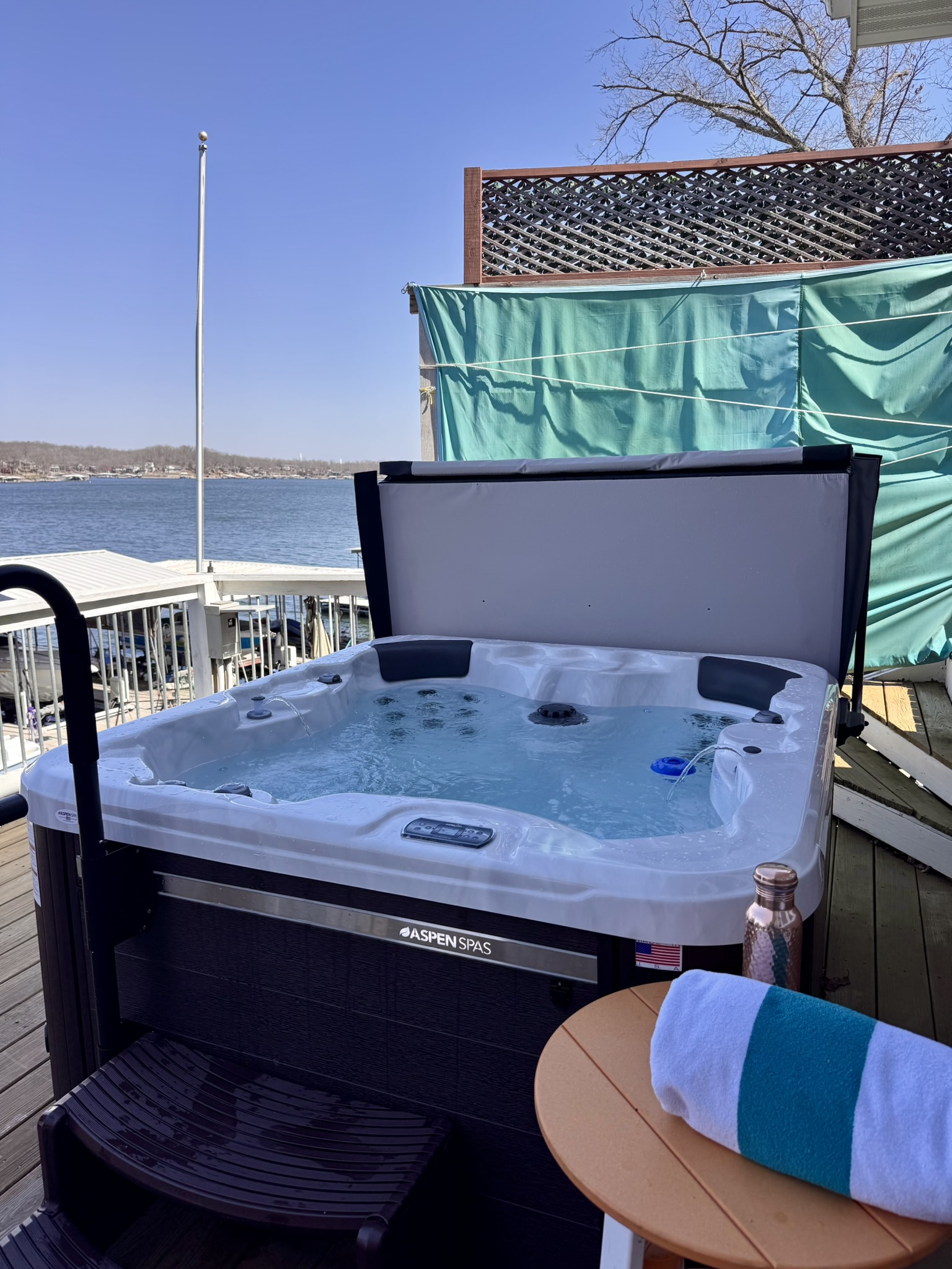 Exclusive private 5-person, NEW hot tub installed this Spring 2026. Enjoy watching the stars at night from the hot tub.