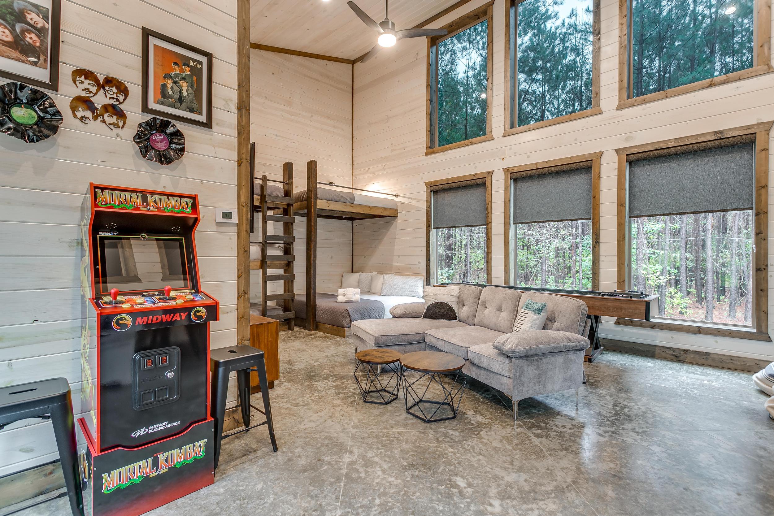 Bunkhouse with arcade games for the kiddos (or kids at heart)