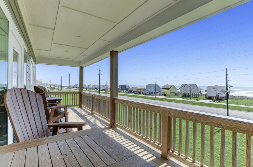 9c573cbe02234ad1aef1ecf7ff4a283d | Beachhouse | Texas | TX | Vacation Homes | Galveston | Crystal Beach | Kokomo | Breezy Days | Beachfront Elegance | Sunrise Serenity | Southern Sands Property Management, LLC