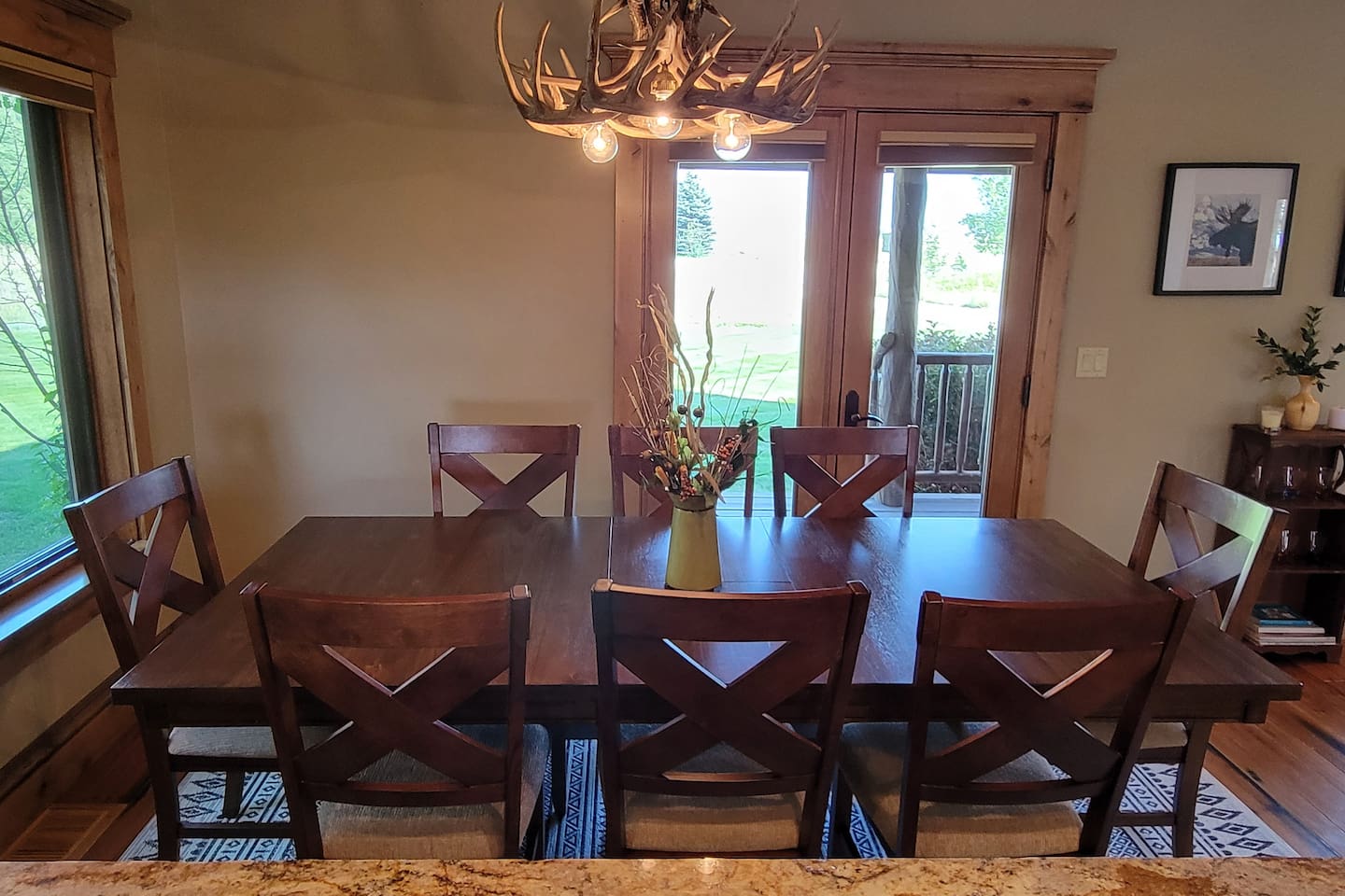 Enjoy dinner with family and friends!  Seating for 8 at the table, plus 4 bar stools!