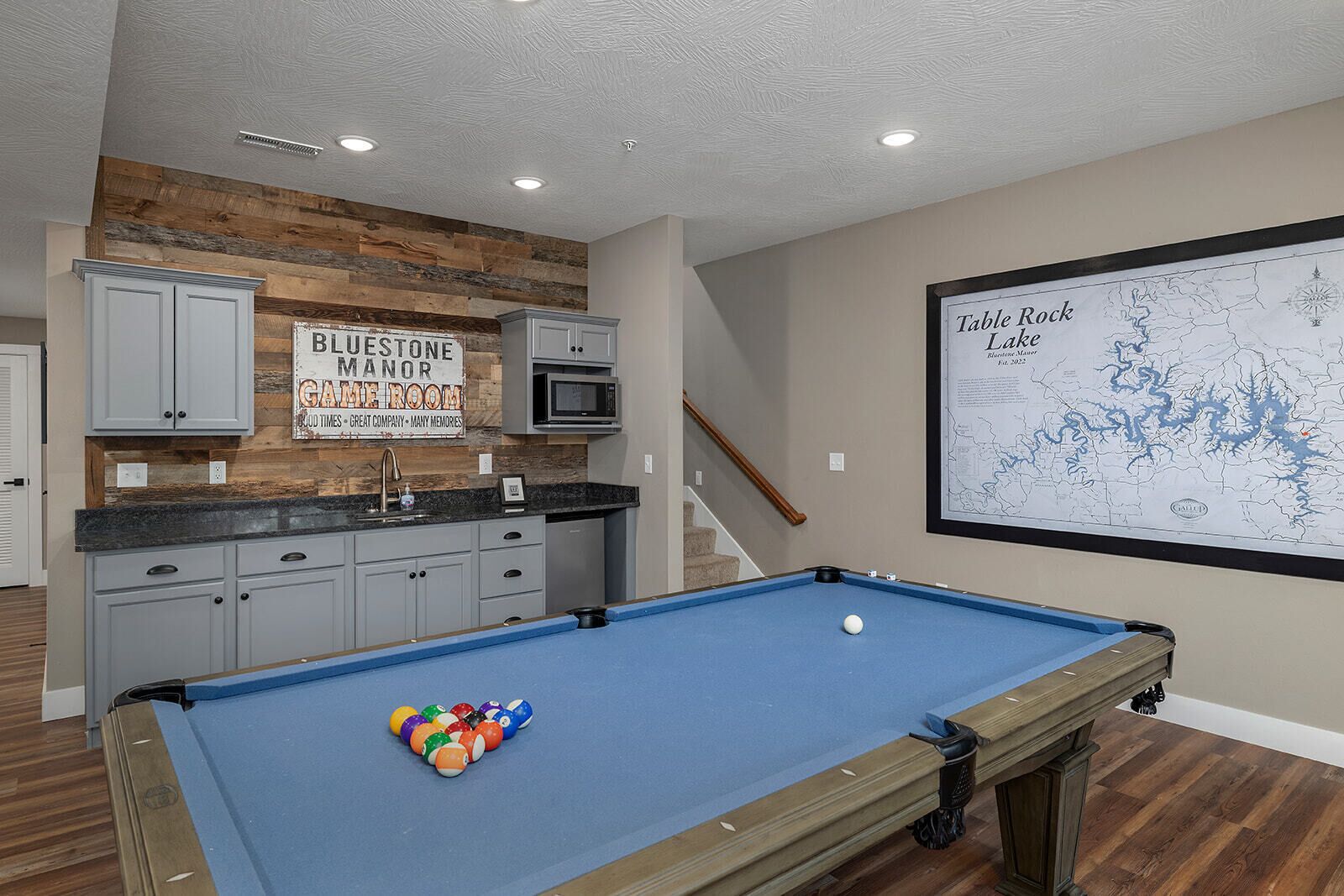 Lower Level Rec Room w/Pool Table, 85" Smart TV, and multicade