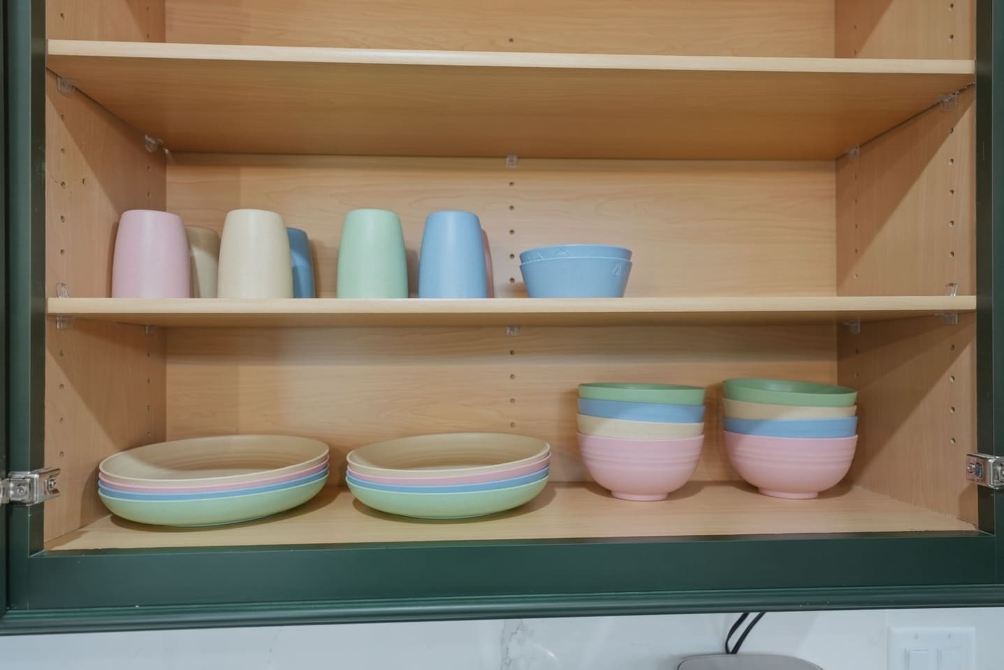 Family-friendly dishware with colorful bowls, plates, and cups—great for both adults and kids.