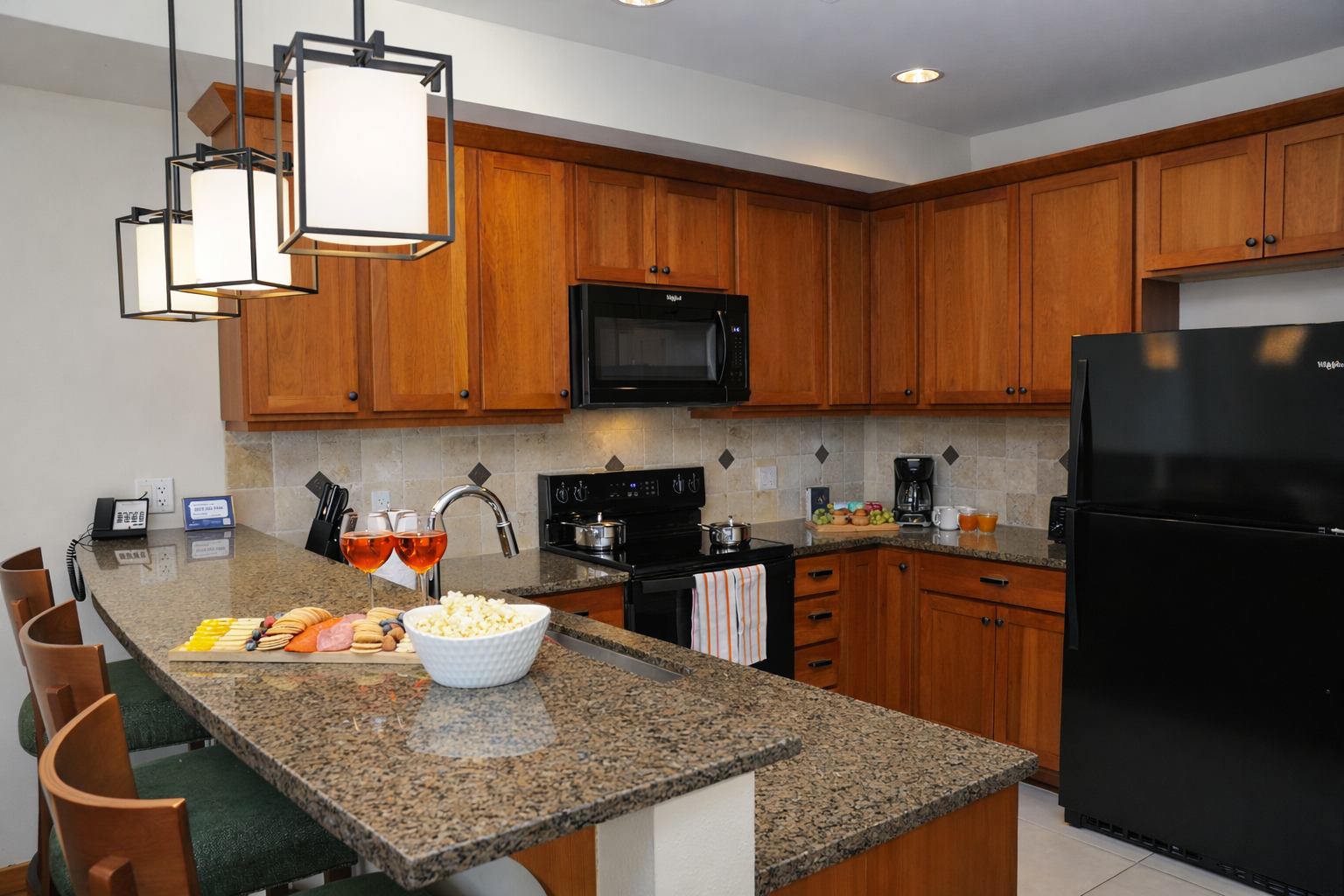 Equipped kitchen for 8 guests