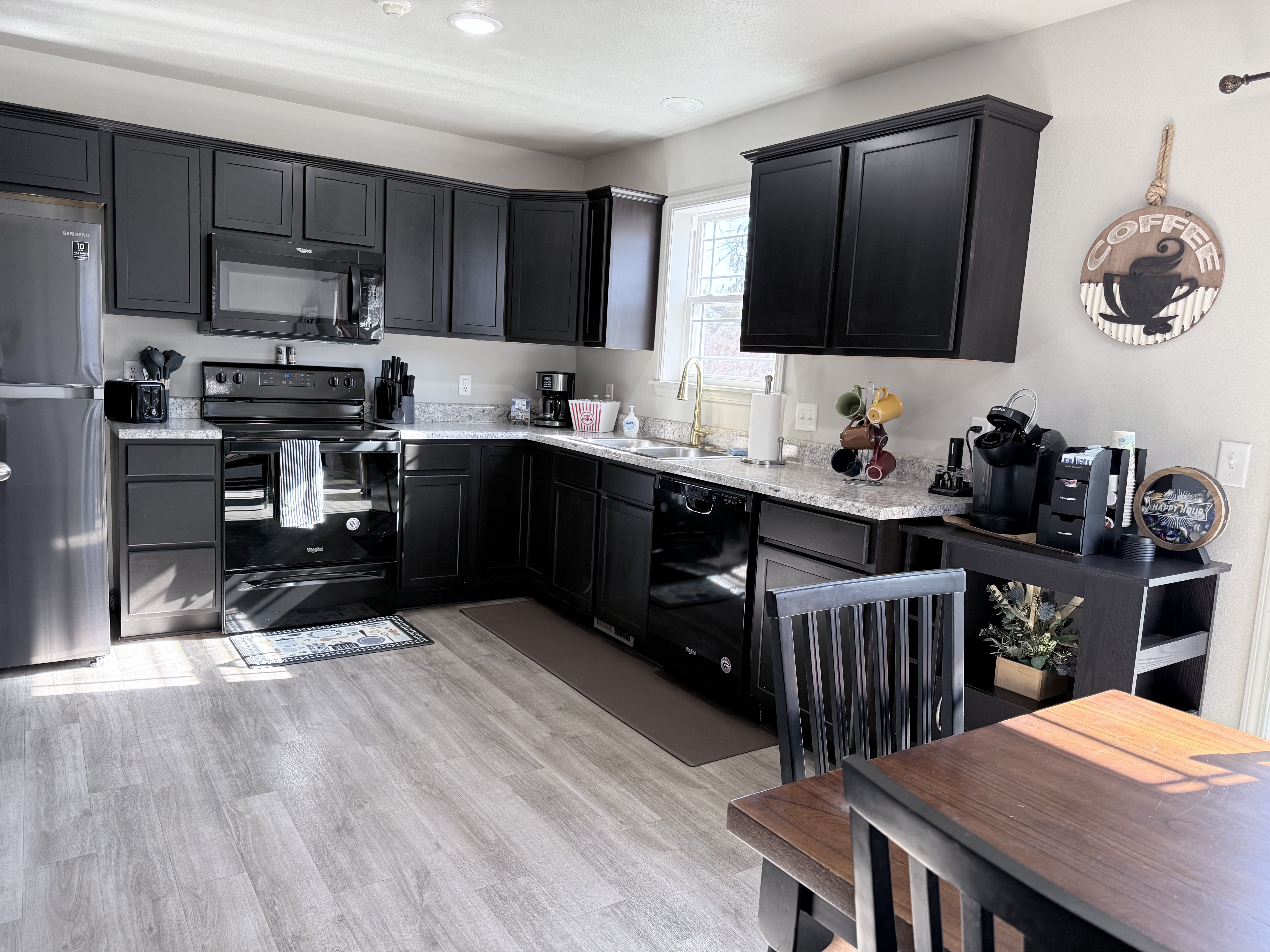 Full kitchen with space to move