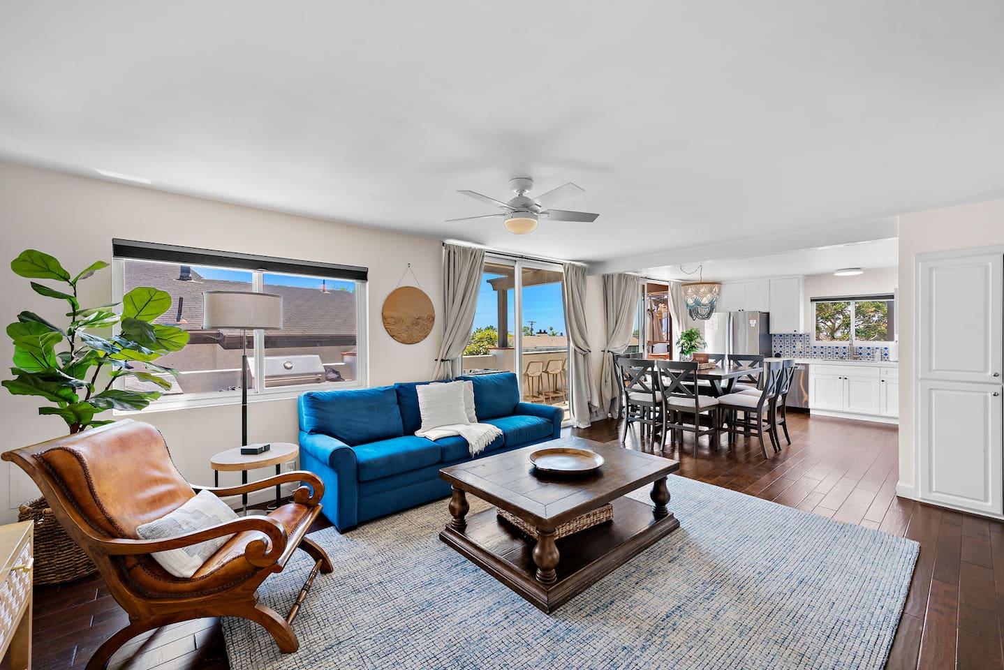 Bright and open floor plan with lots of natural light.  Huge sliding doors provide a light sea breeze and easy access to the deck.