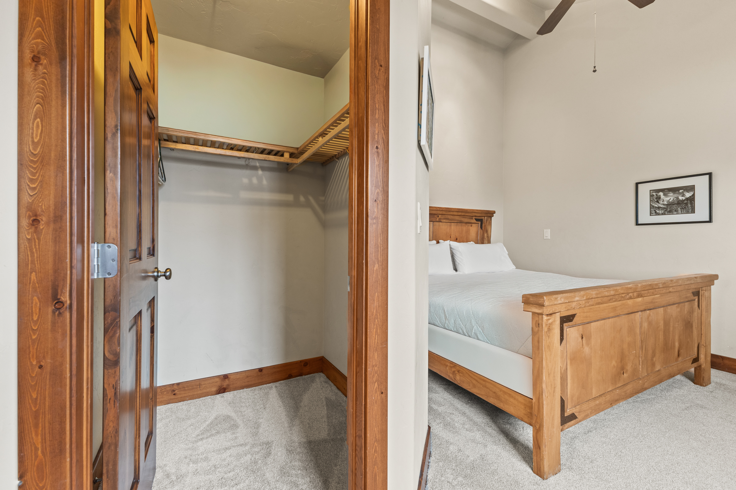 Ensuite Bedroom 1| Walk in Closet