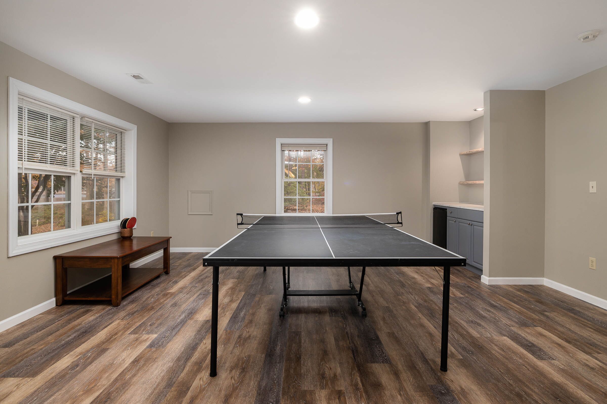 ping pong table