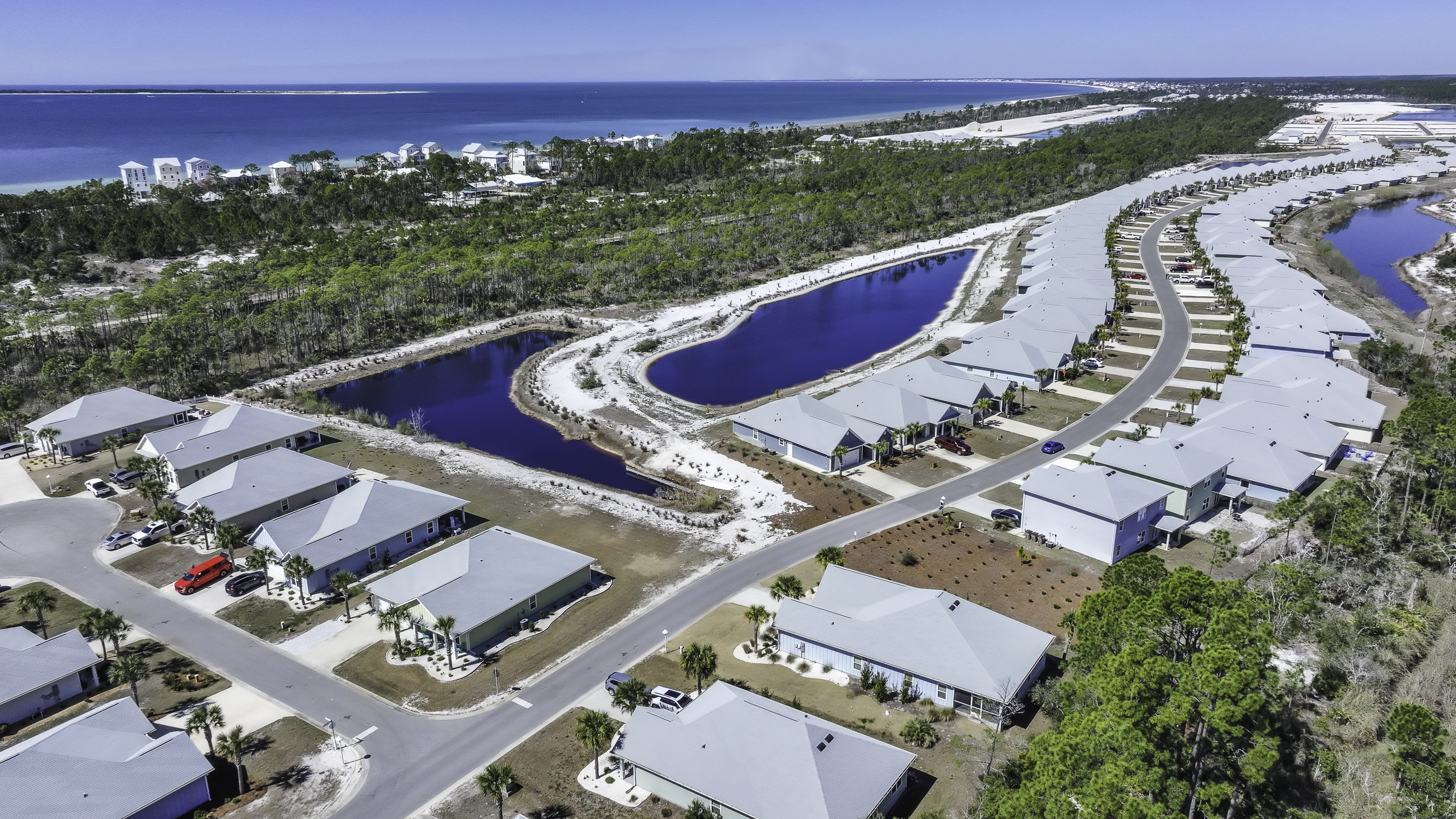 Conveniently located within walking or golf cart distance to the town center, pool, playground, and beach.
