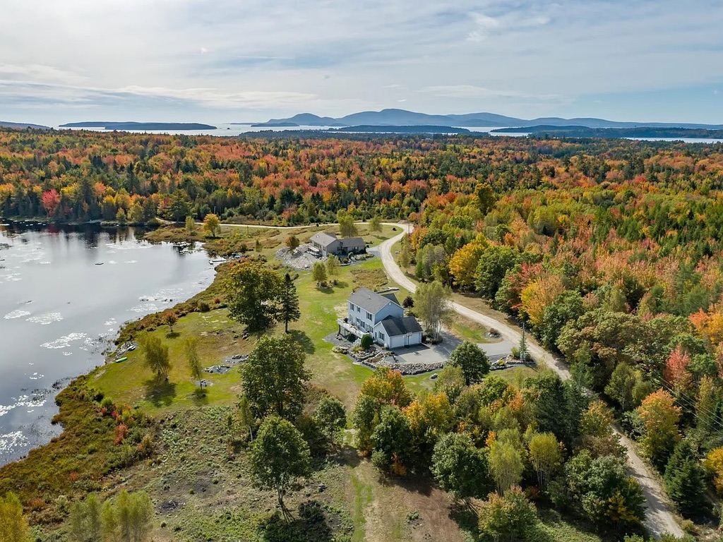 The best part of Maine might not be where you go. It might be who you bring. 🍂 #MaineInTheFall