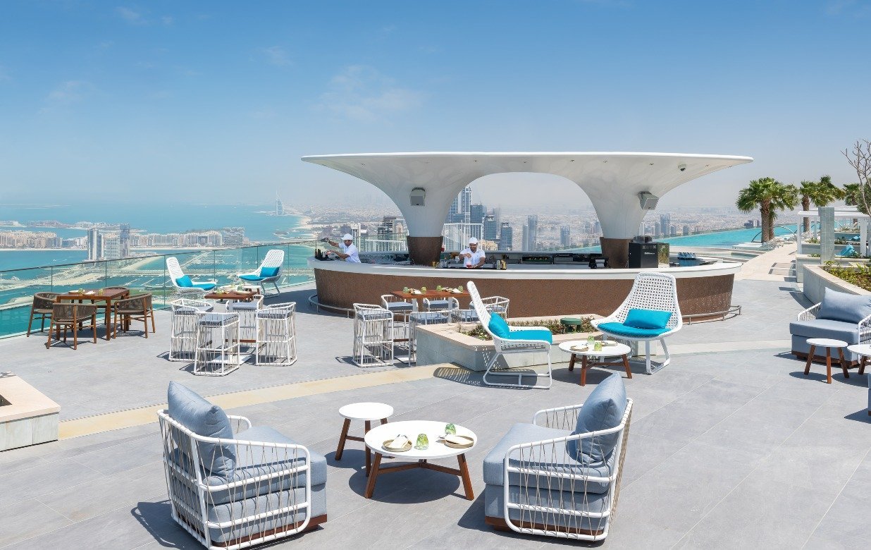Rooftop restaurant/bar
