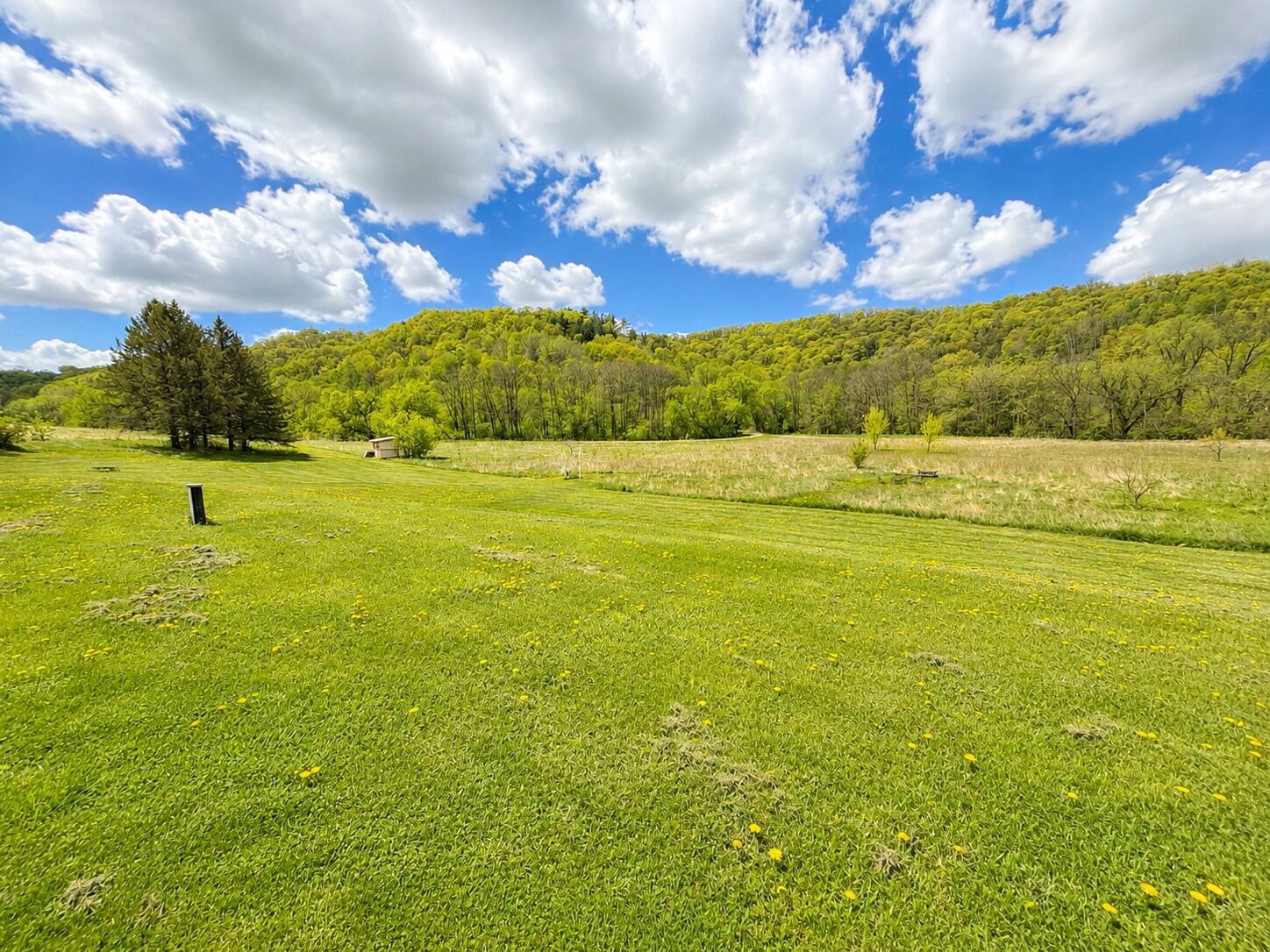The Mississippi River Valley offers unforgettable scenery, winding roads, and some of the Midwest's most beautiful landscapes.