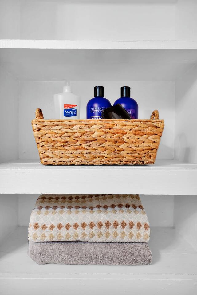 towels and soaps provided