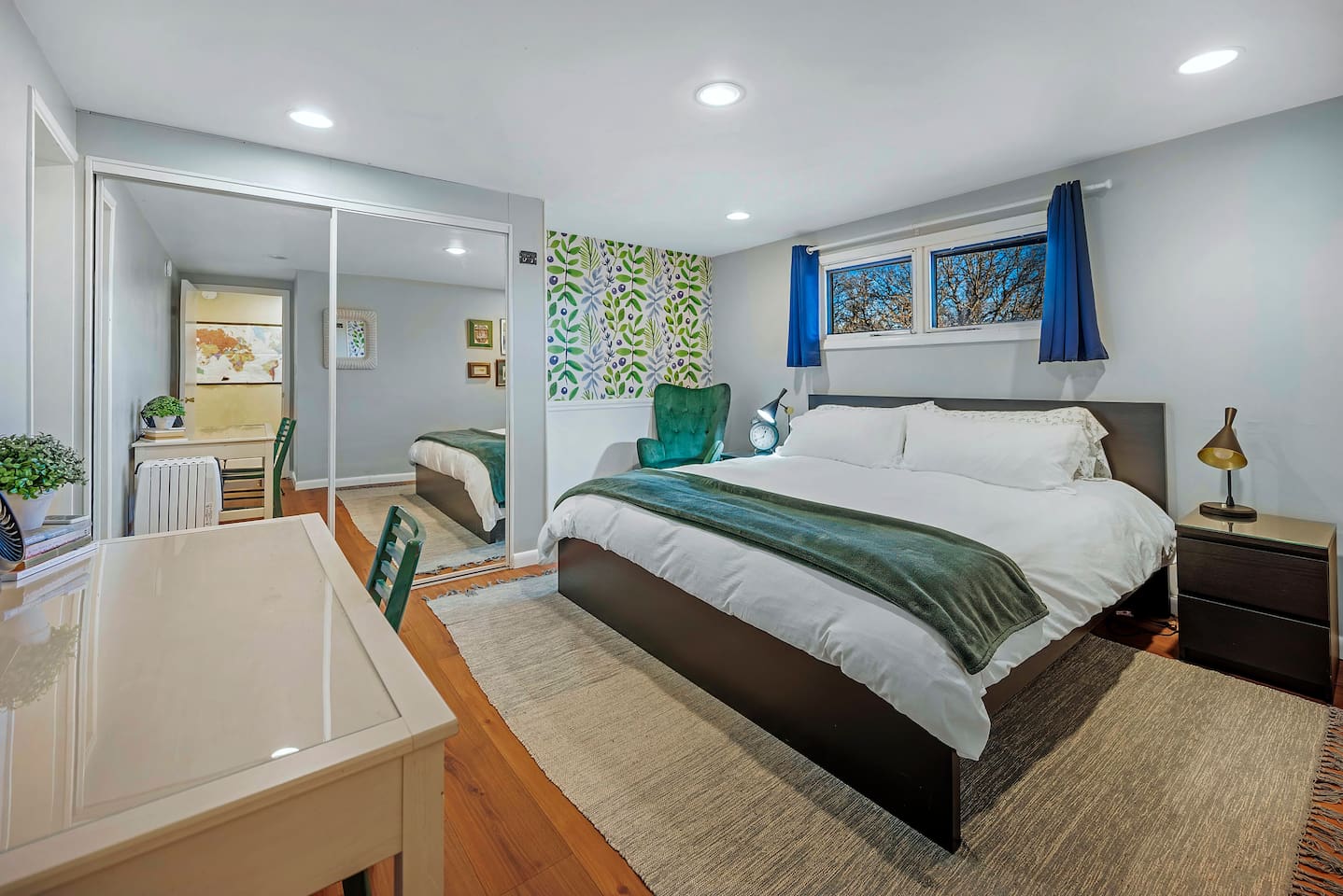 Bedroom