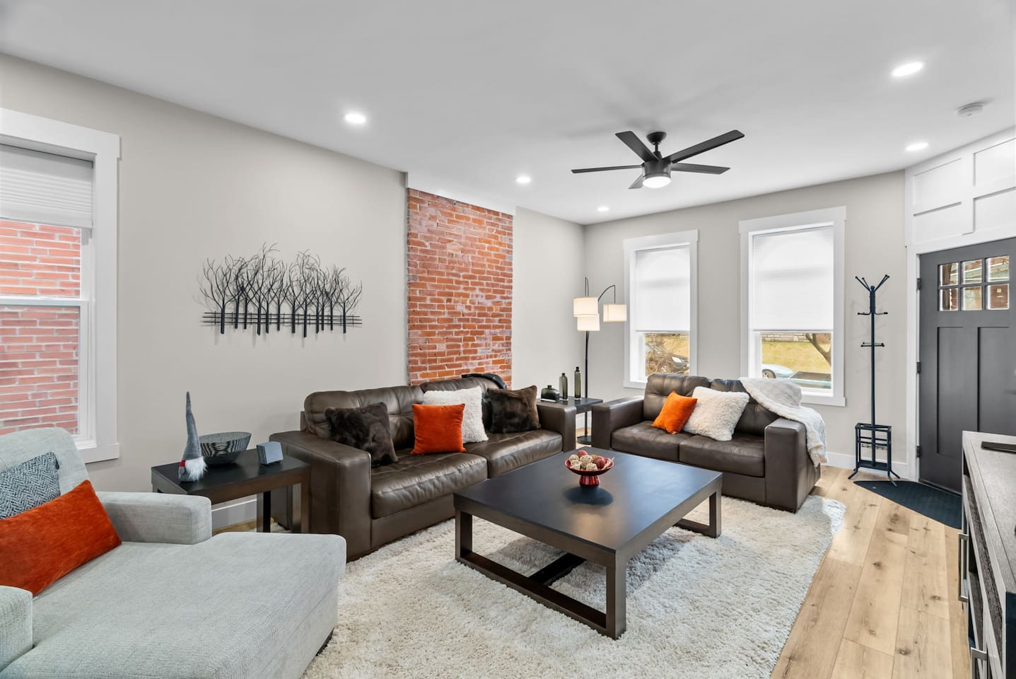 Spread out or cuddle together as you relax after a busy day in the city.