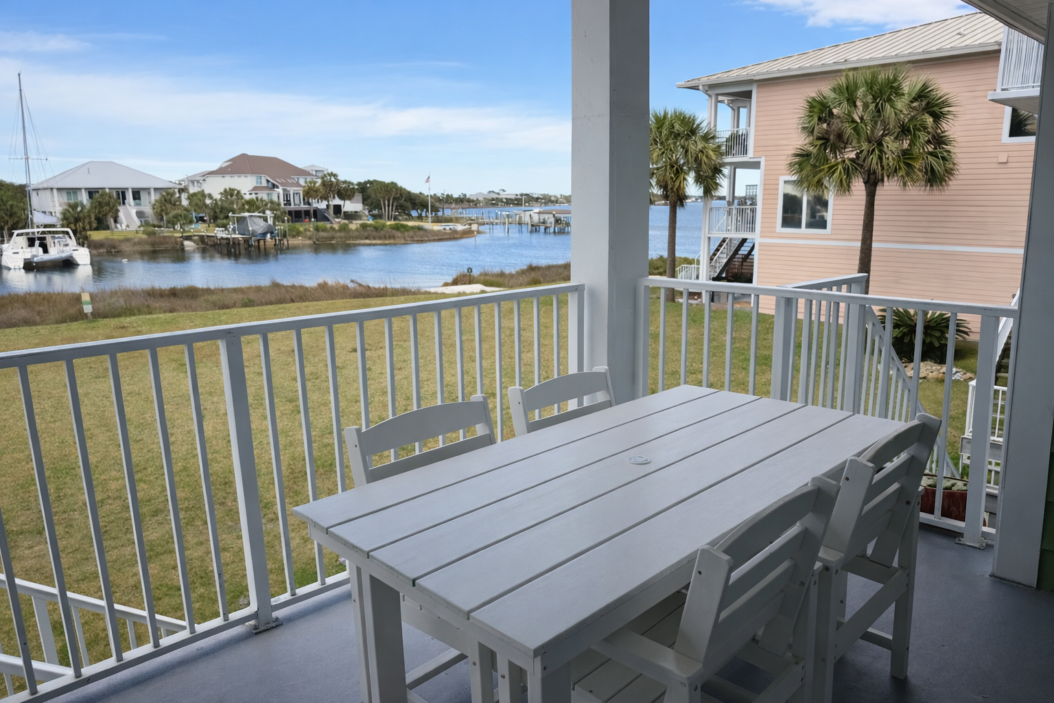 Private balcony with outdoor dining 