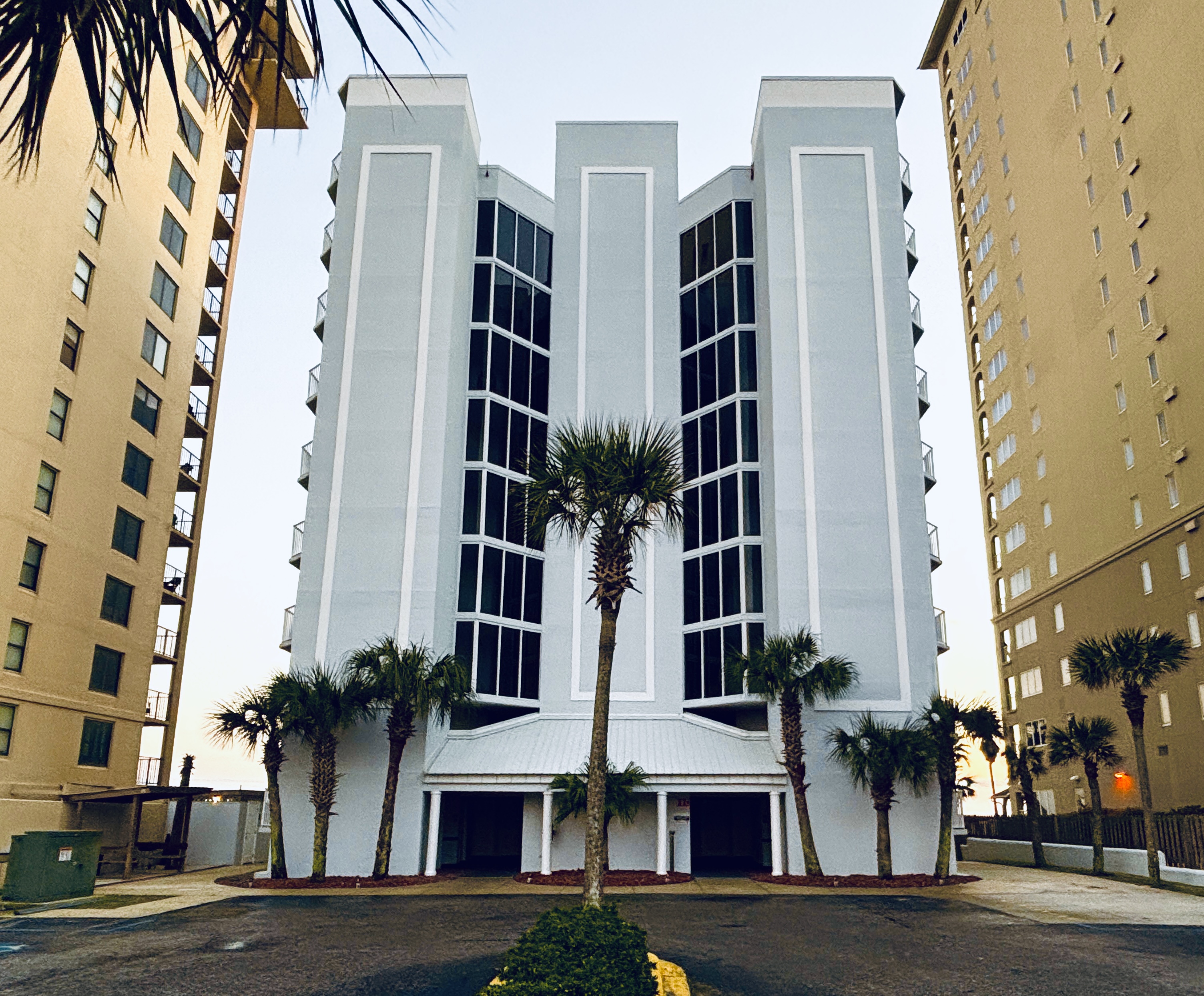 Four Winds is freshly painted! 