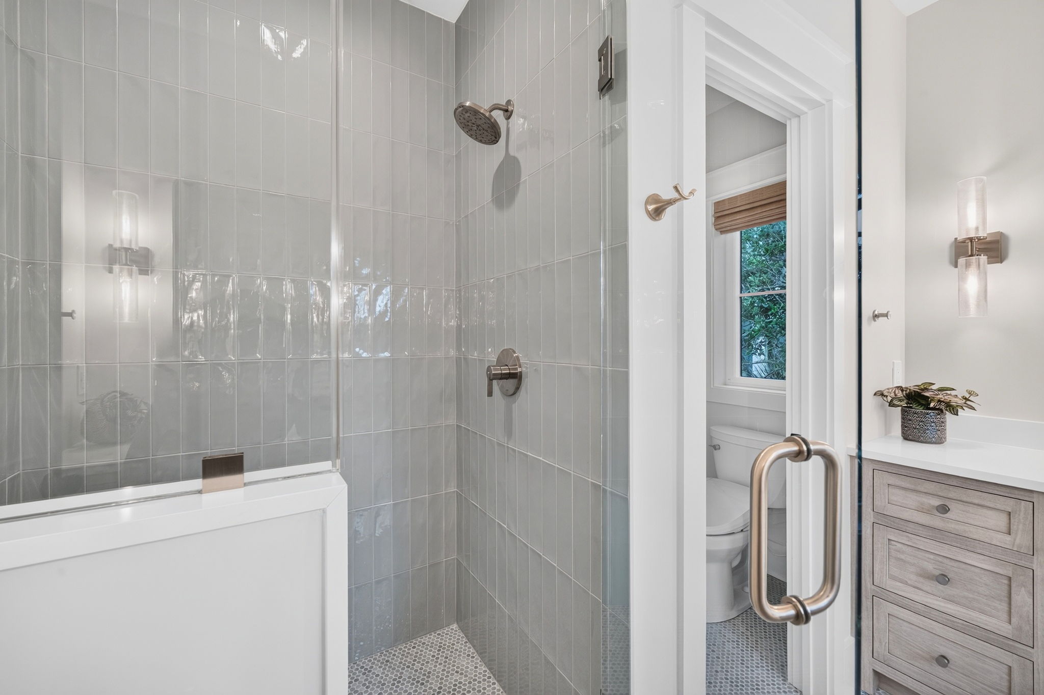 Bathroom 2: King Ensuite | Tahanan Palms | 3 38th Ave | IOP Escapes