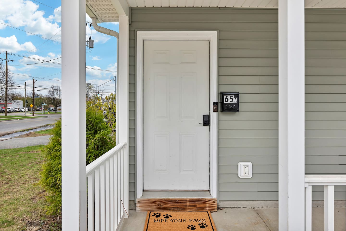 Private Entrance